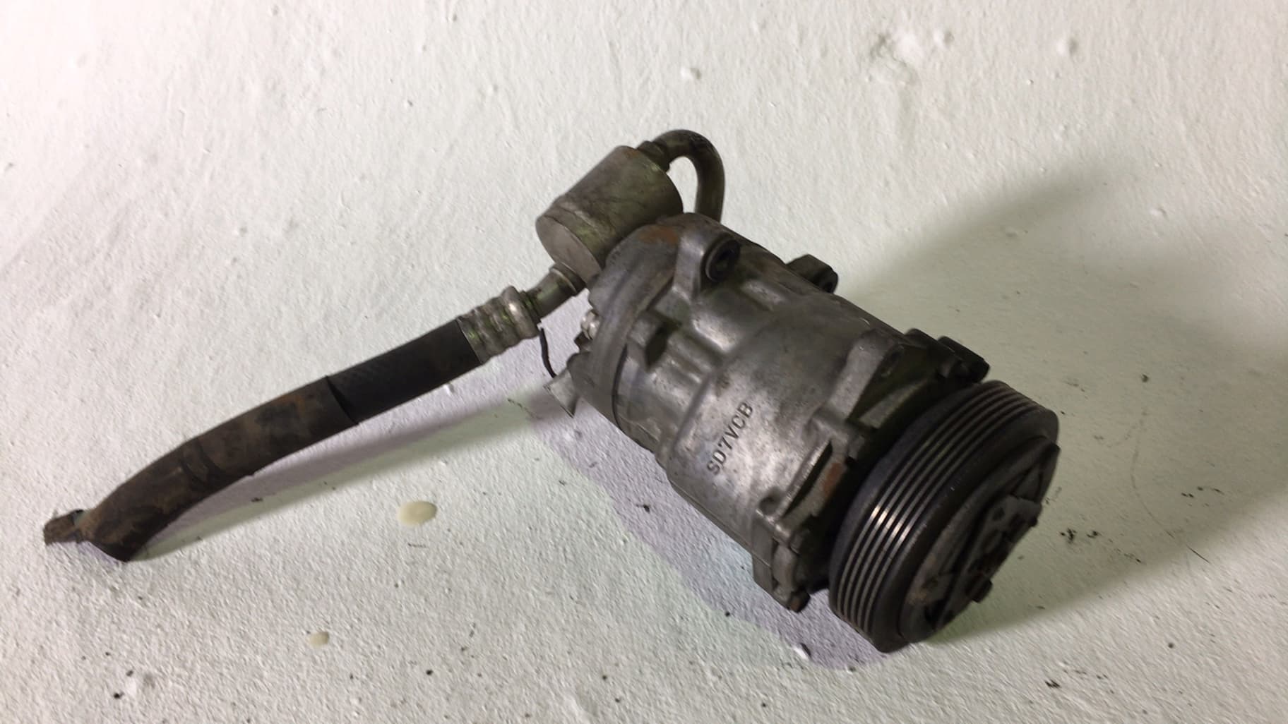 Recambio VOLKSWAGEN LT 28-46 II FURGONETA (2DA, 2DD, 2DH) ref. 2D0820805B 2