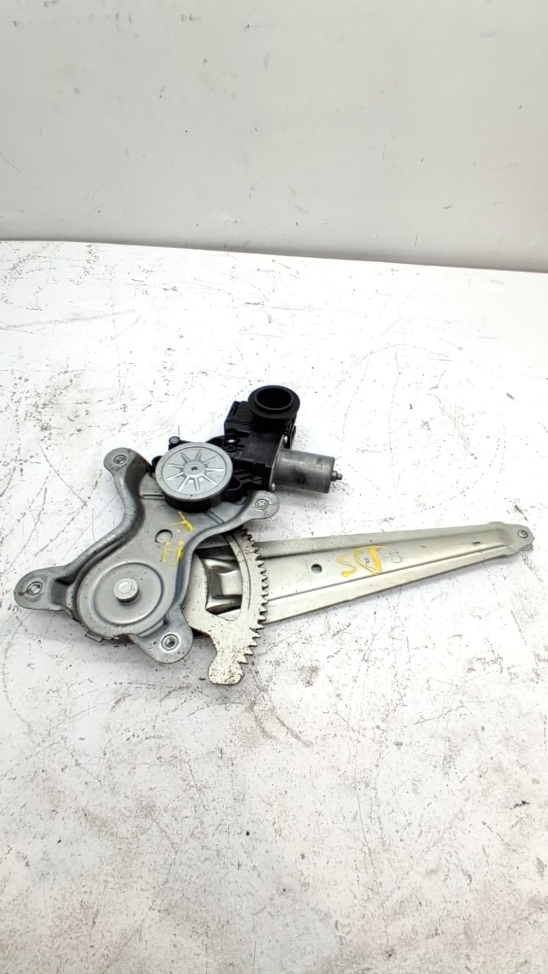 Motor elevalunas trasero izquierdo TOYOTA LAND CRUISER PRADO (_J15_)