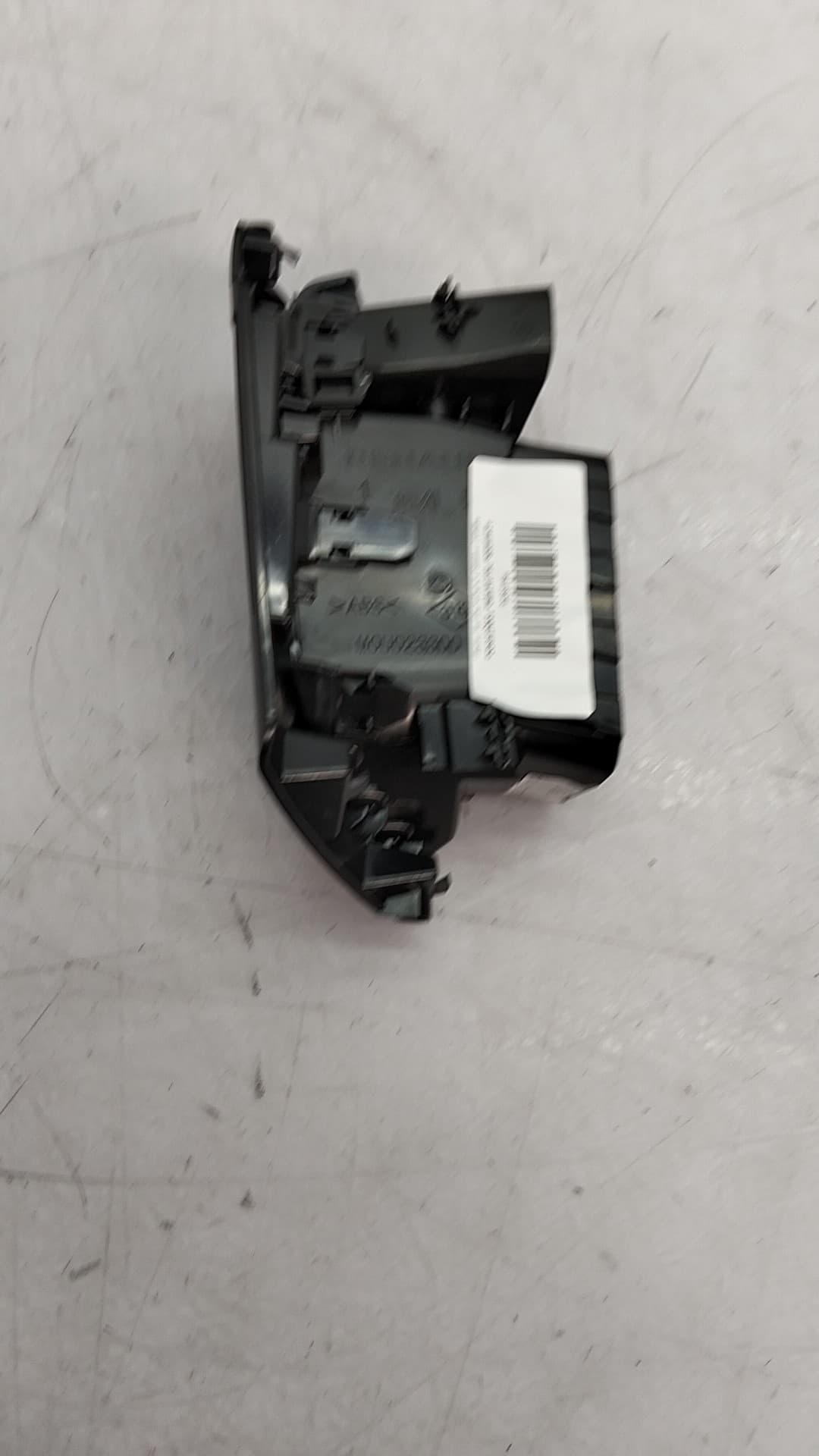 Recambio RENAULT KANGOO ref. 687604244R 2