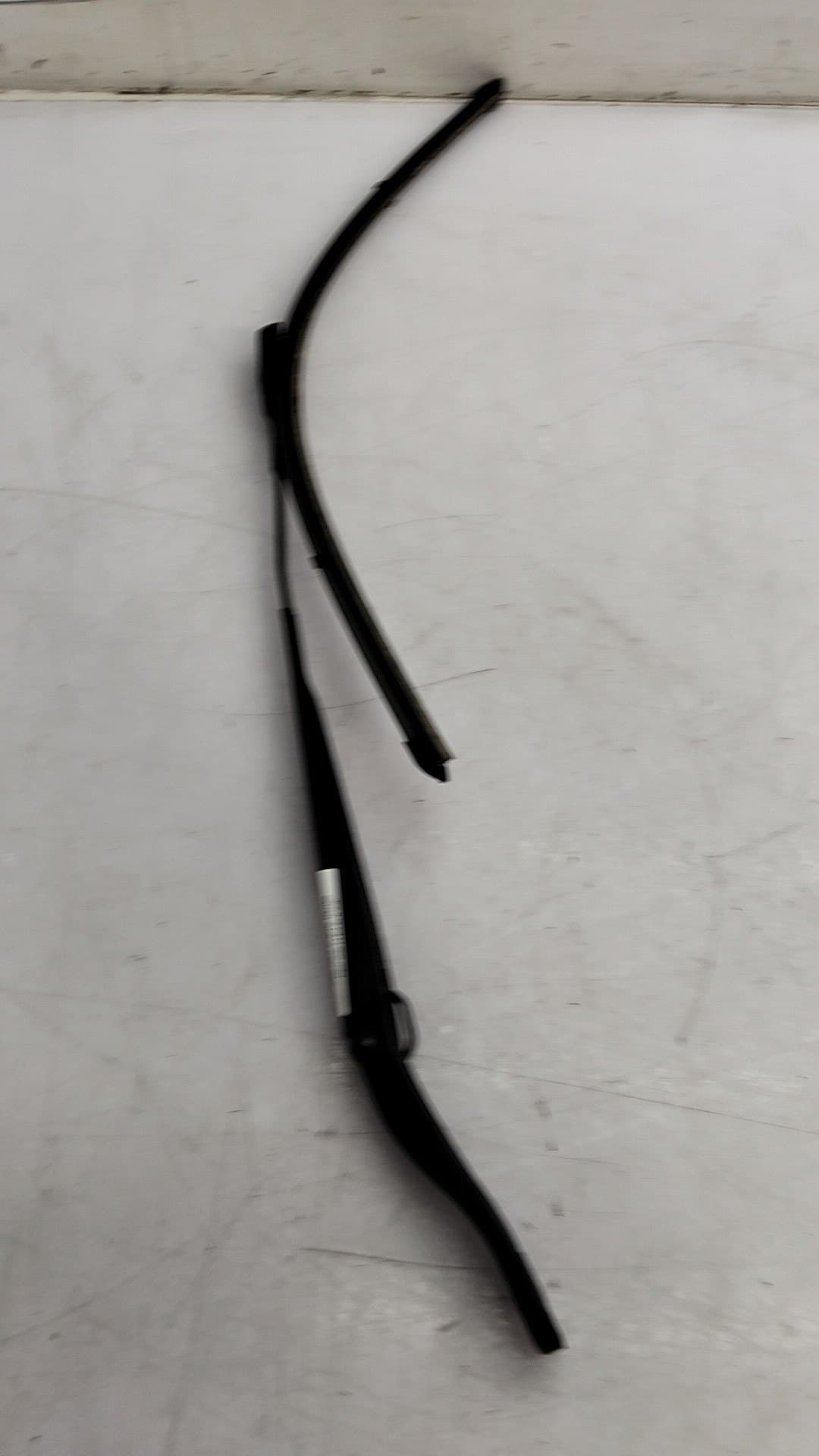 Brazo limpia delantero izquierdo RENAULT KANGOO