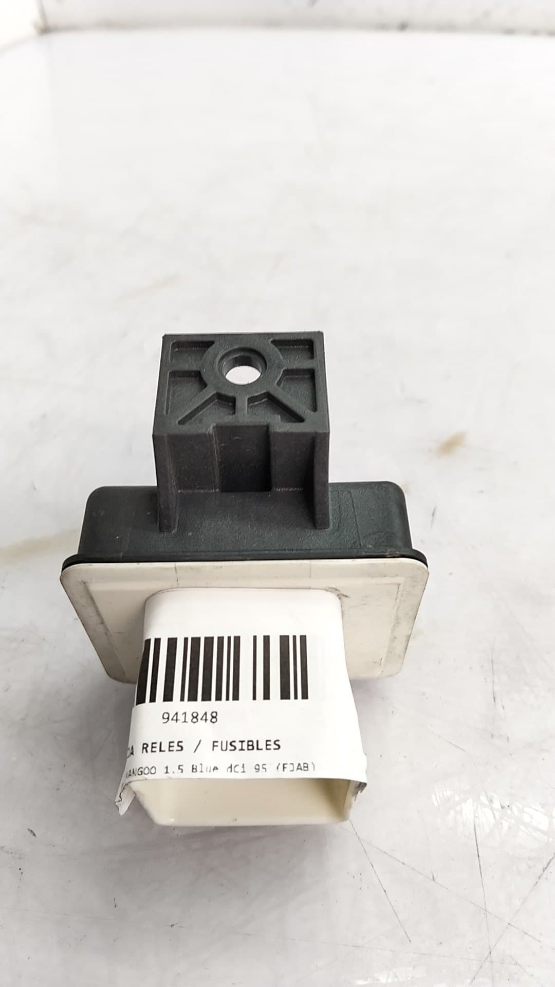 Caja reles / fusibles RENAULT KANGOO 4