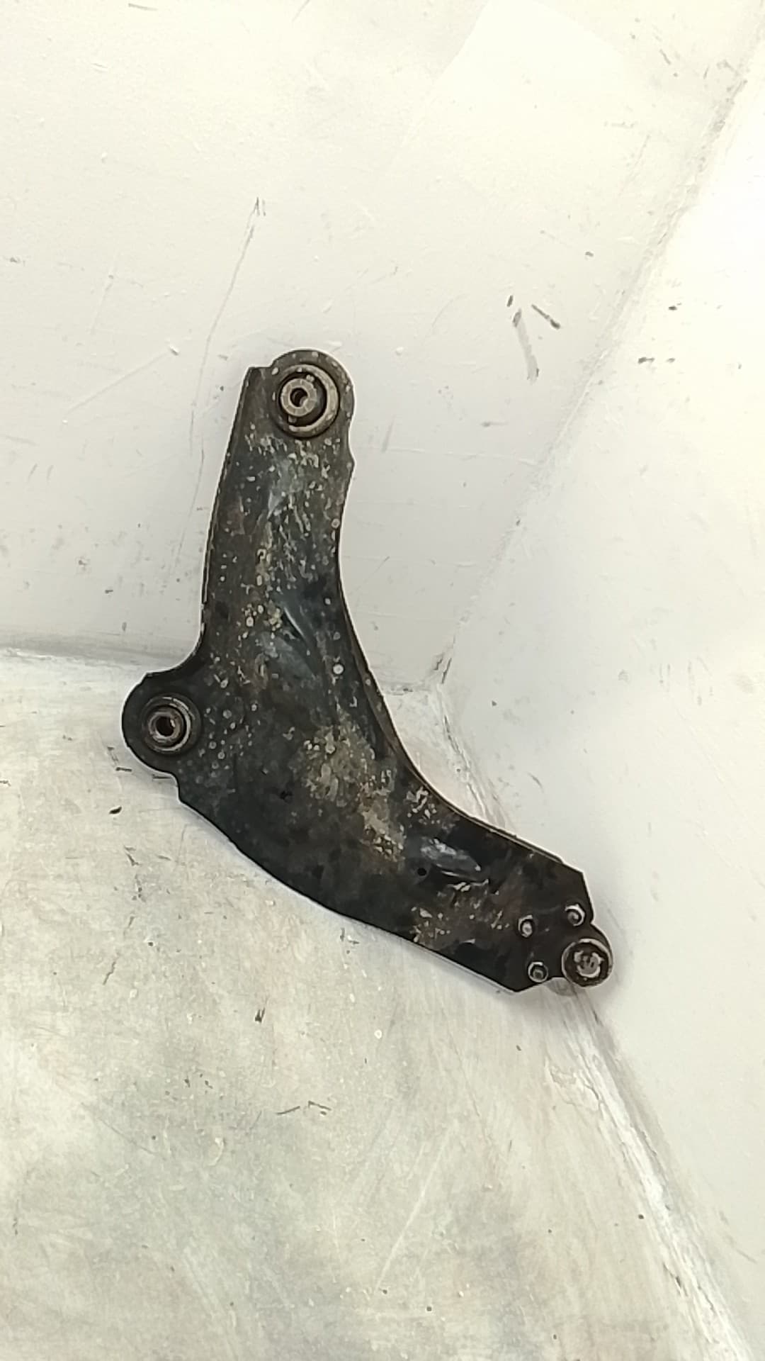 Brazo suspension inferior delantero derecho OPEL VIVARO 2