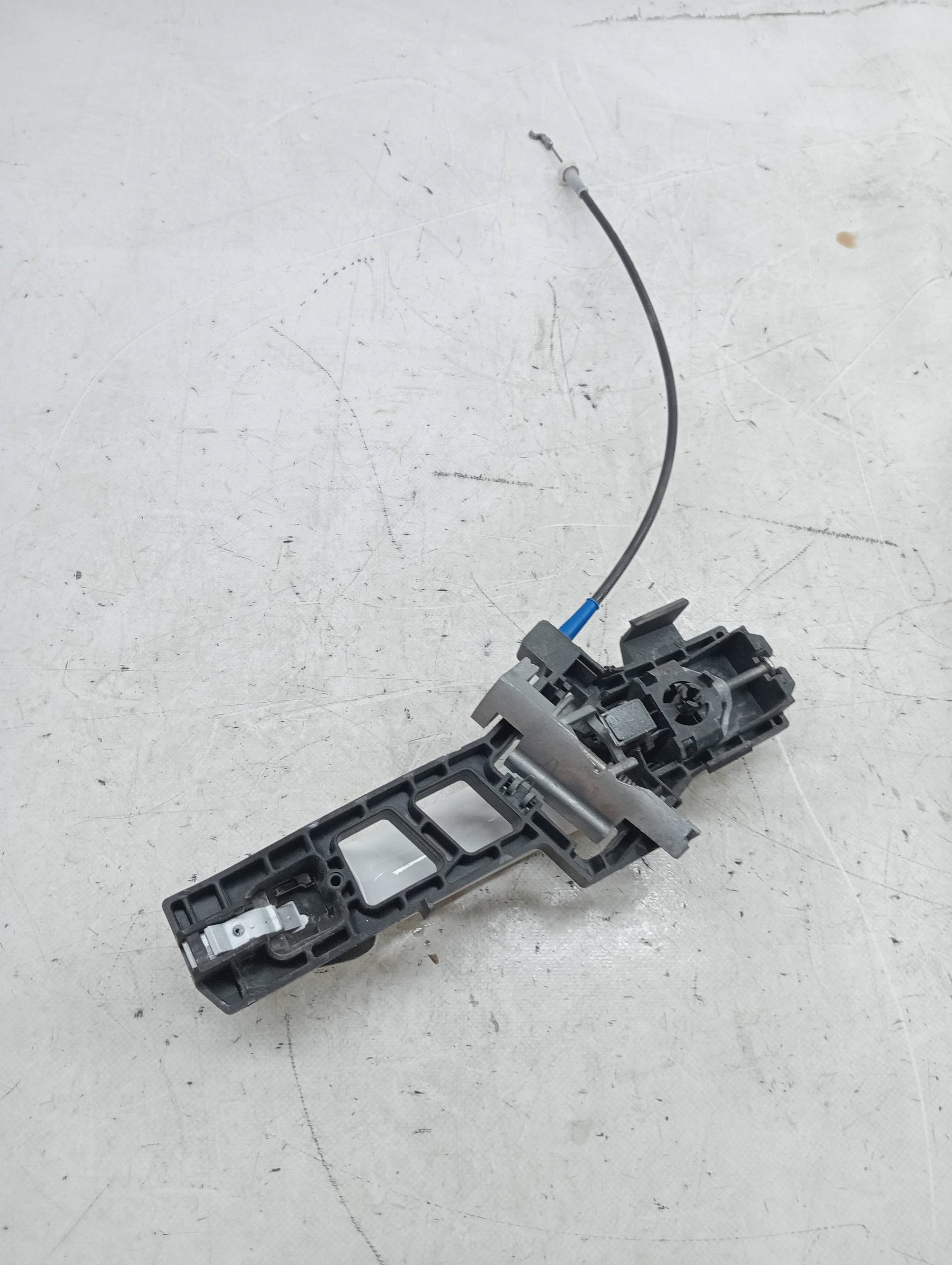 Maneta exterior delantera derecha FORD FIESTA (CB1) 2