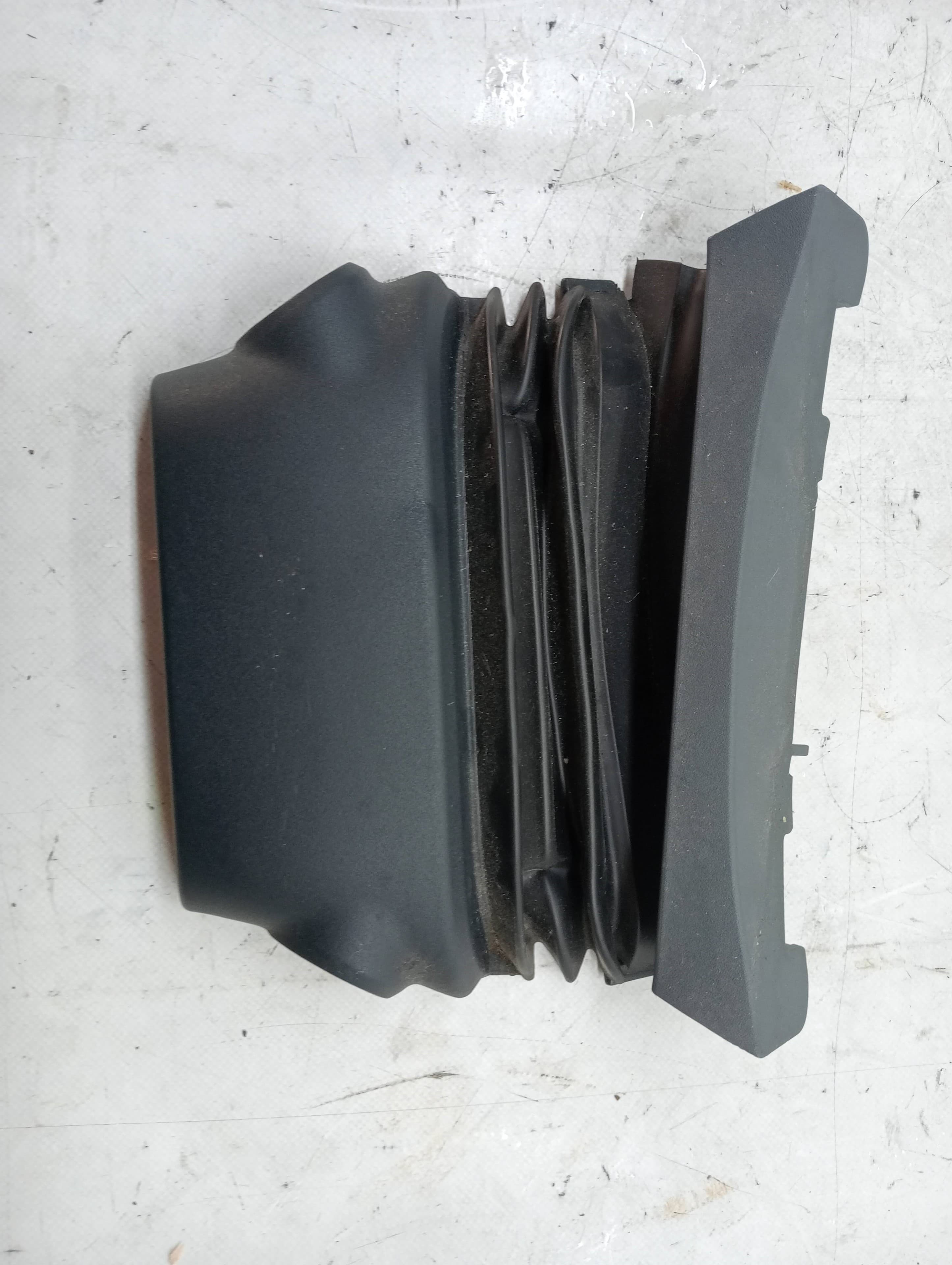 Plastico FORD FIESTA (CB1) 2