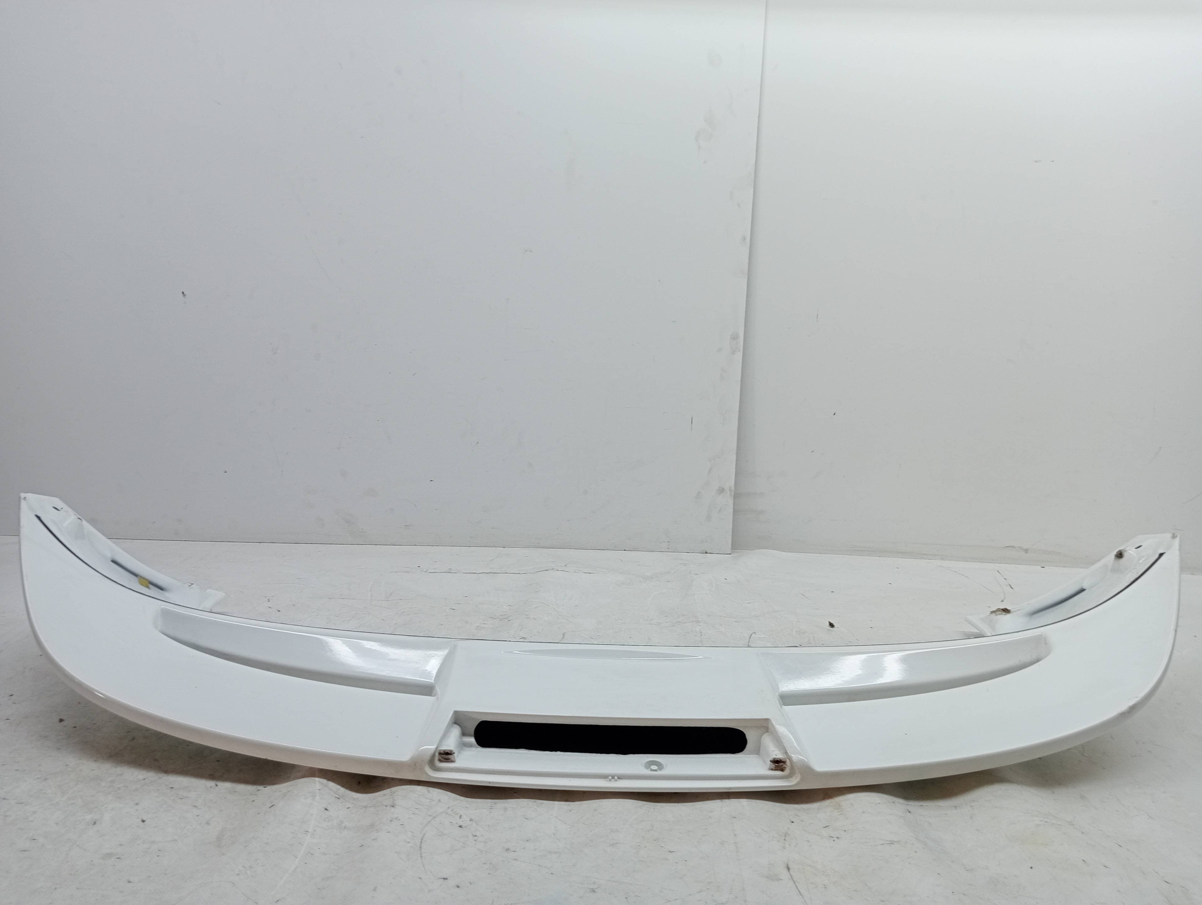 Aleron trasero FORD FIESTA (CB1) 2