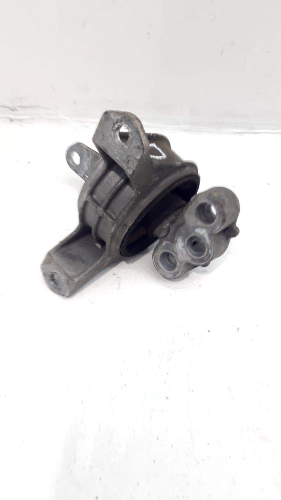 Soporte motor derecho OPEL ASTRA H TWINTOP (A04)