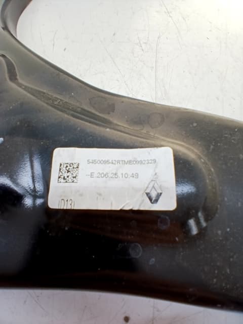 Brazo suspension inferior delantero derecho DACIA SANDERO 3