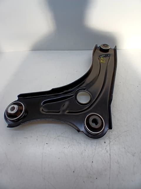 Brazo suspension inferior delantero derecho DACIA SANDERO 2