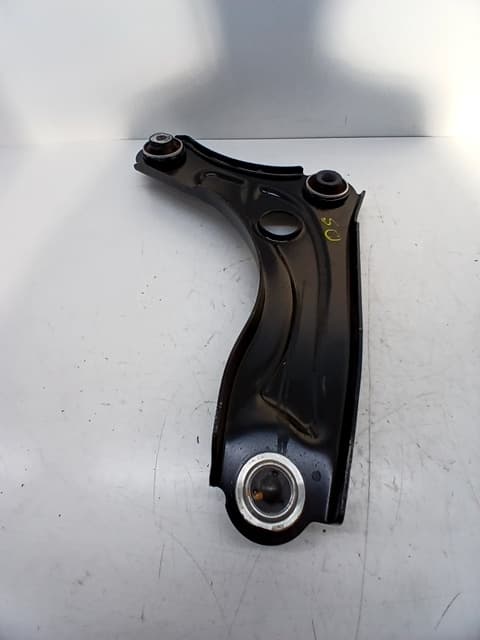 Brazo suspension inferior delantero izquierdo DACIA SANDERO 2
