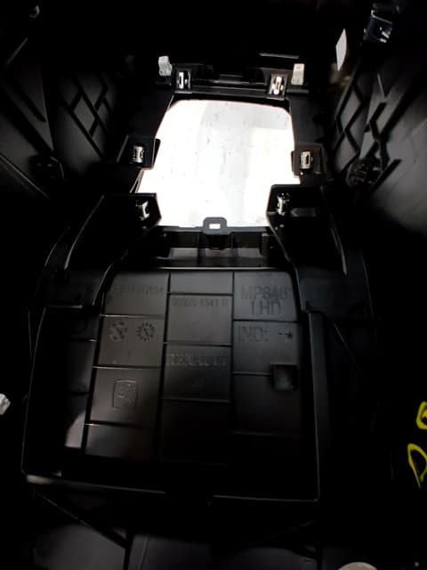 Consola central DACIA SANDERO 2