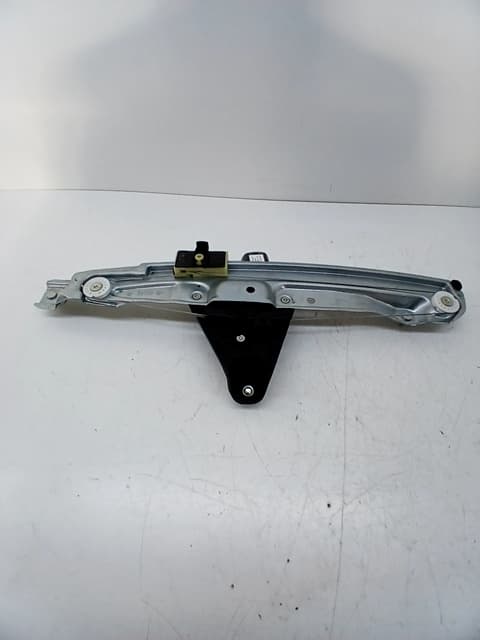 Elevalunas trasero derecho DACIA SANDERO 3