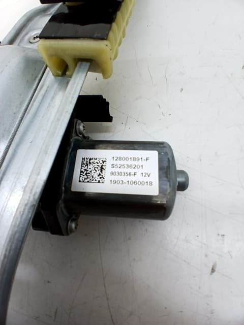Elevalunas trasero derecho DACIA SANDERO 2