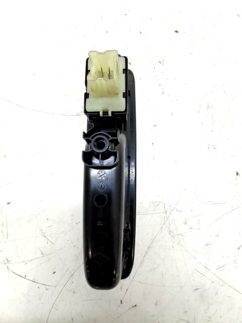 Mando elevalunas trasero izquierdo DACIA SANDERO 2