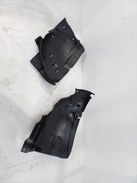 Paso rueda delantero derecho DACIA SANDERO 4