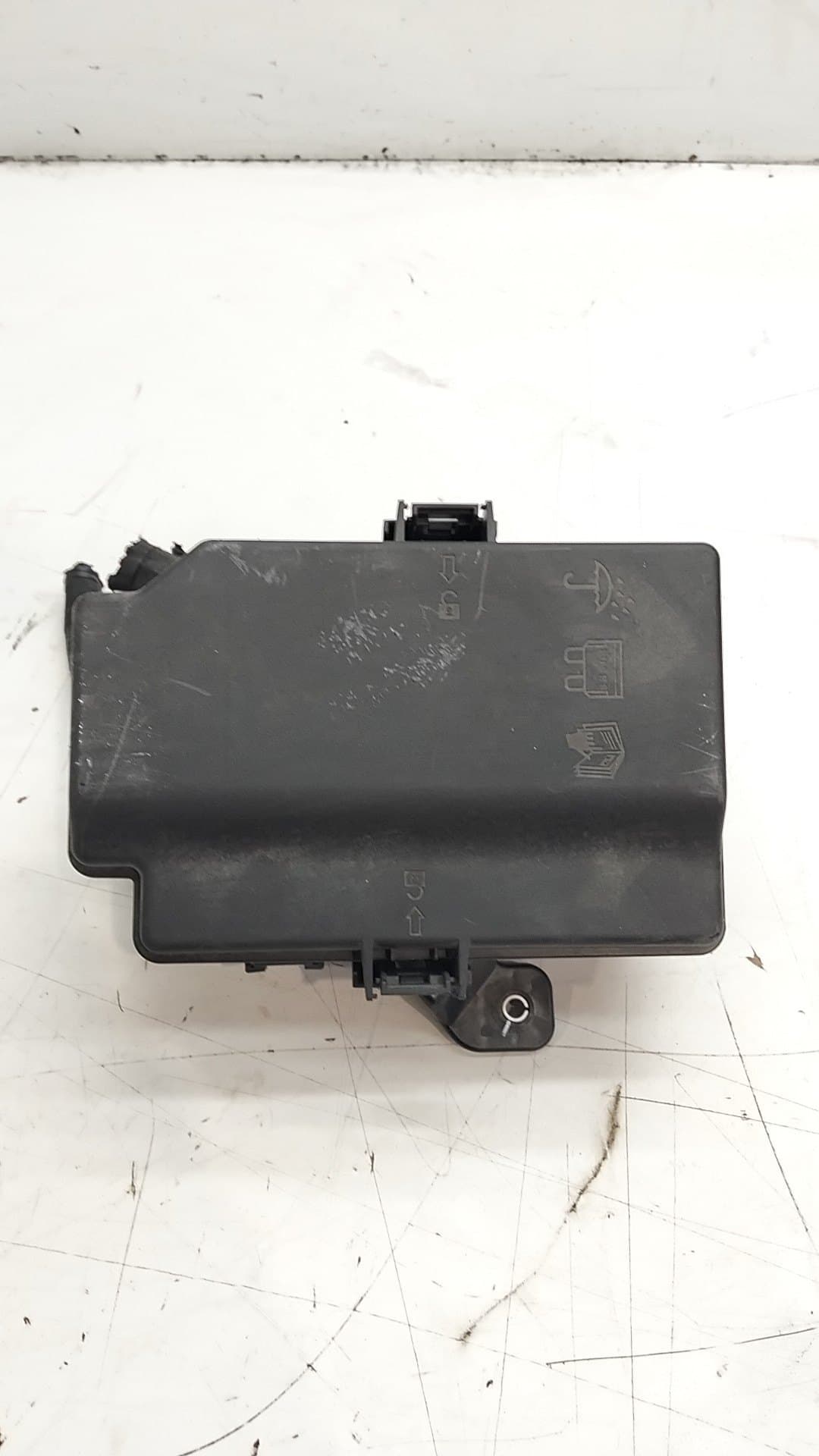 Caja reles / fusibles MG 4