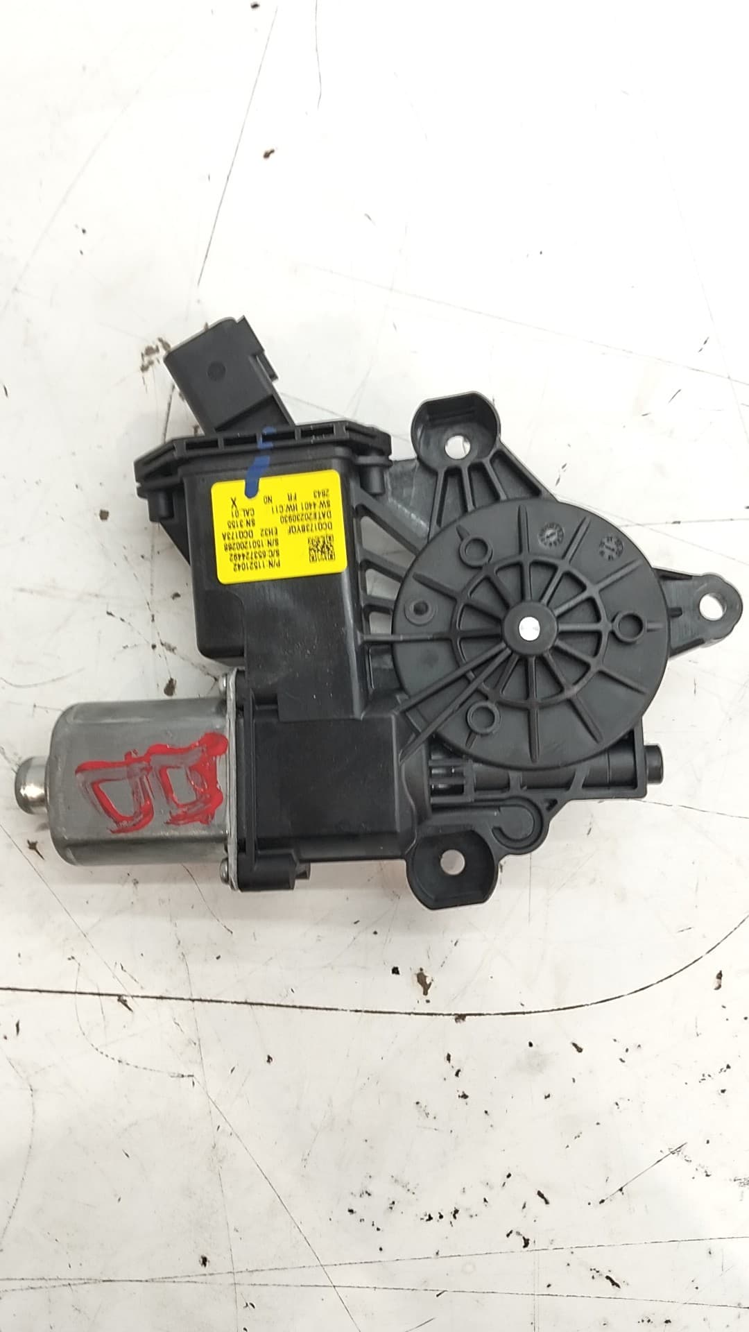 Motor elevalunas delantero derecho MG 4