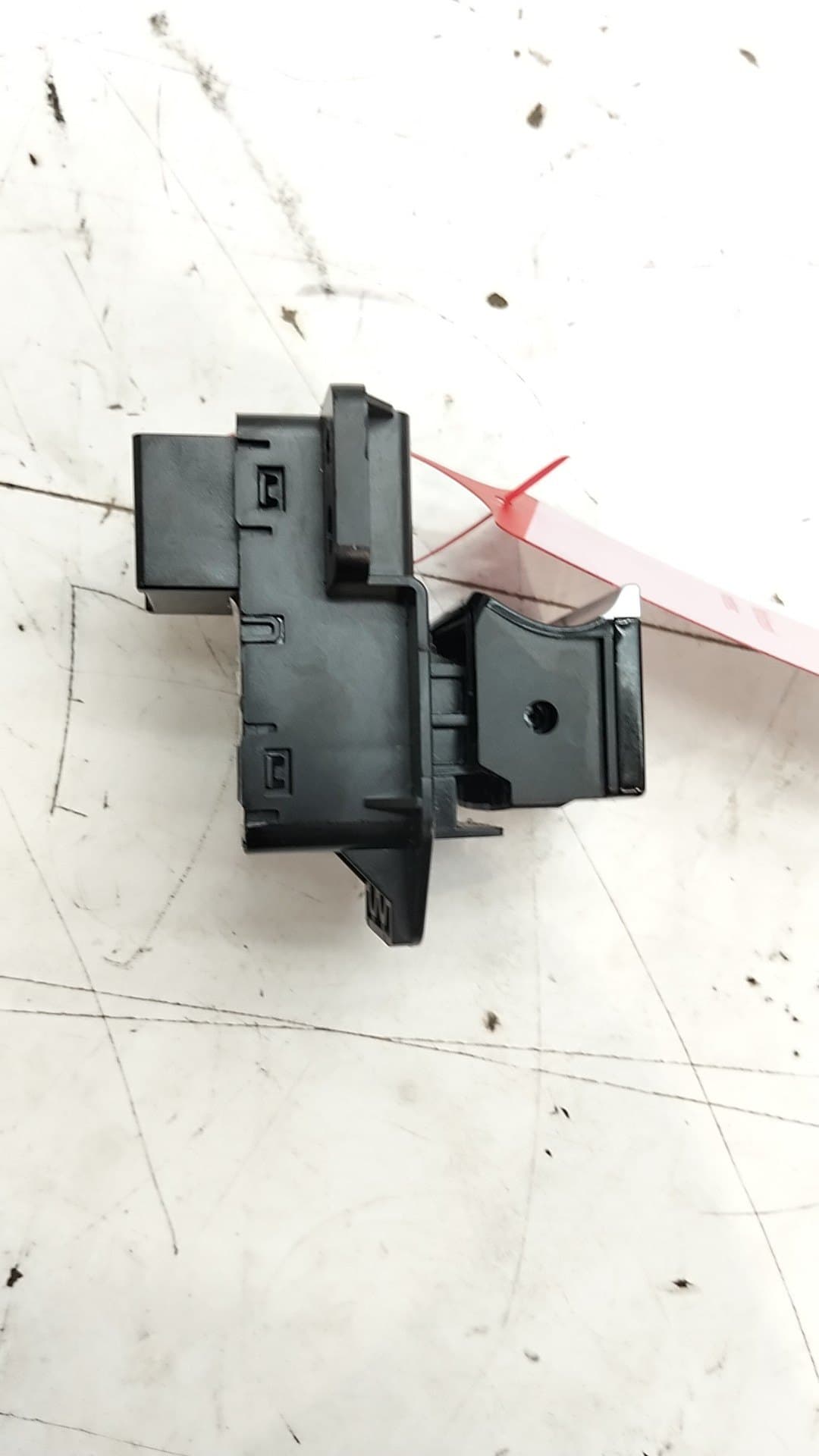 Freno de mano electrico MG 4 2