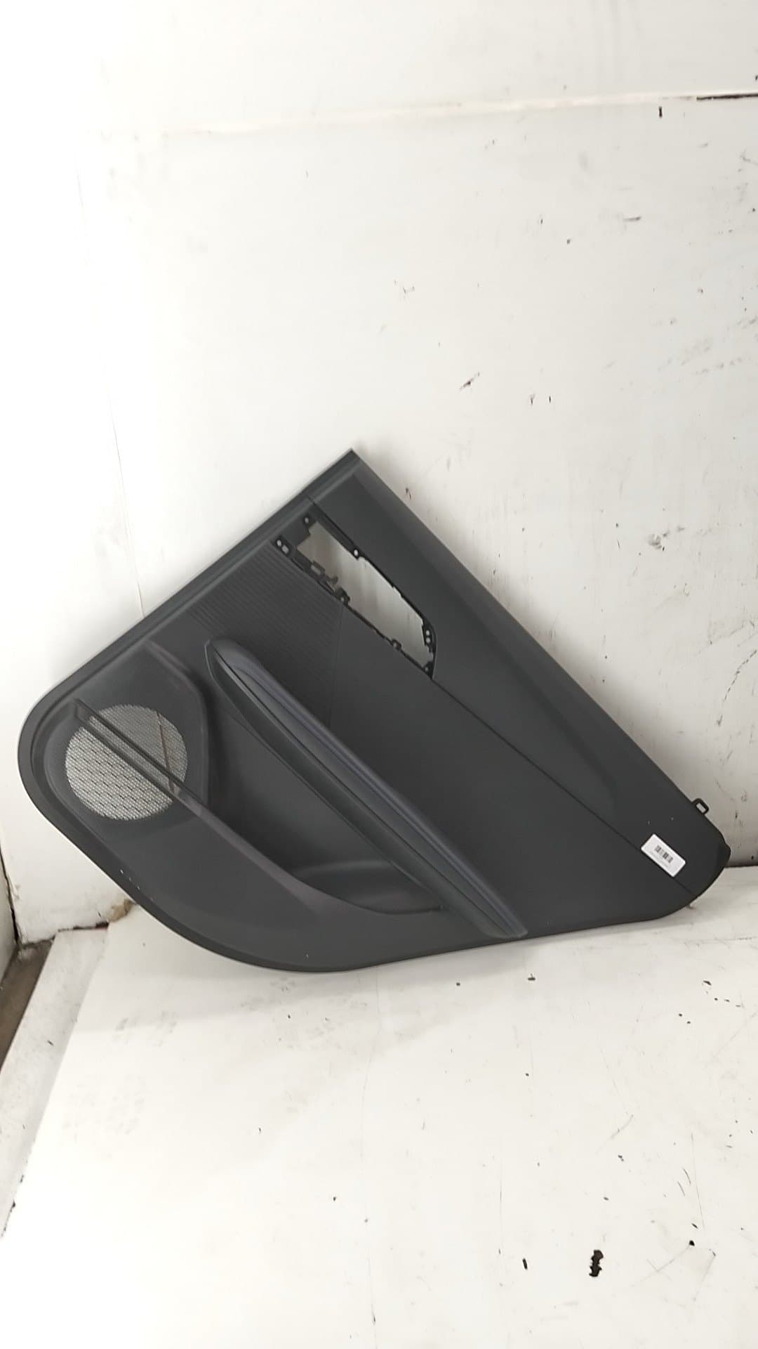 Guarnecido puerta trasera derecha MG 4 2