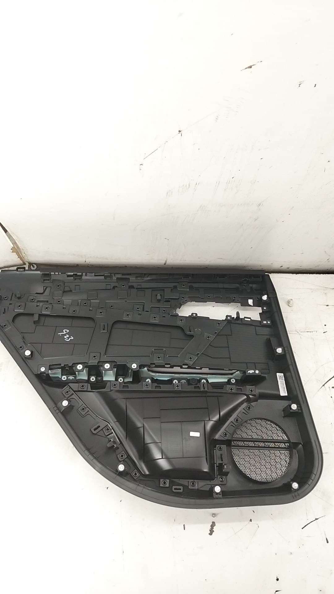 Guarnecido puerta trasera derecha MG 4