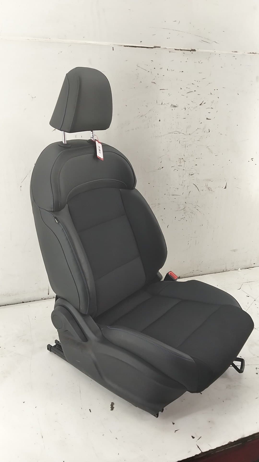 Asiento delantero derecho MG 4 4