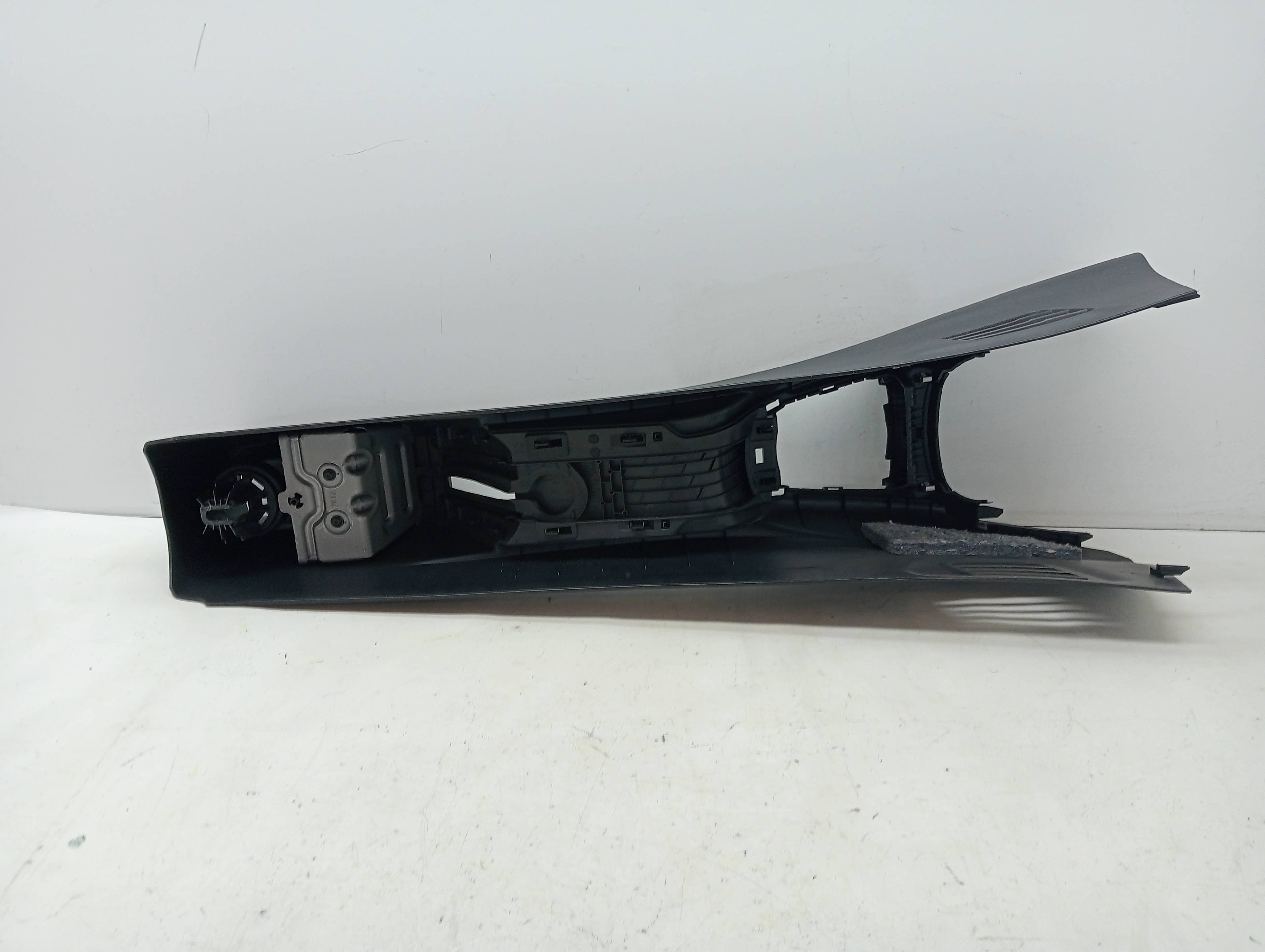 Consola central PEUGEOT 208 3