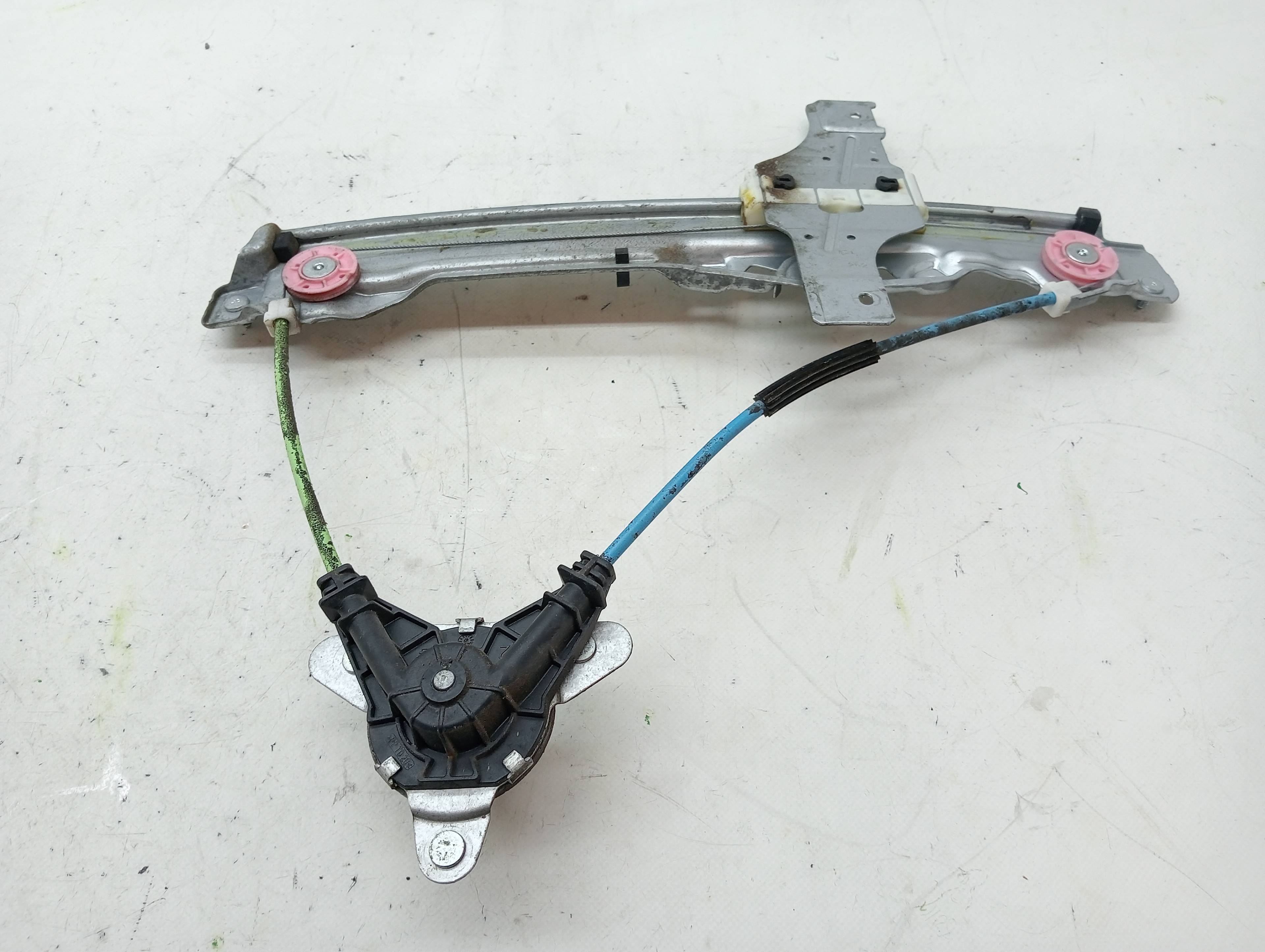 Elevalunas trasero derecho PEUGEOT 208