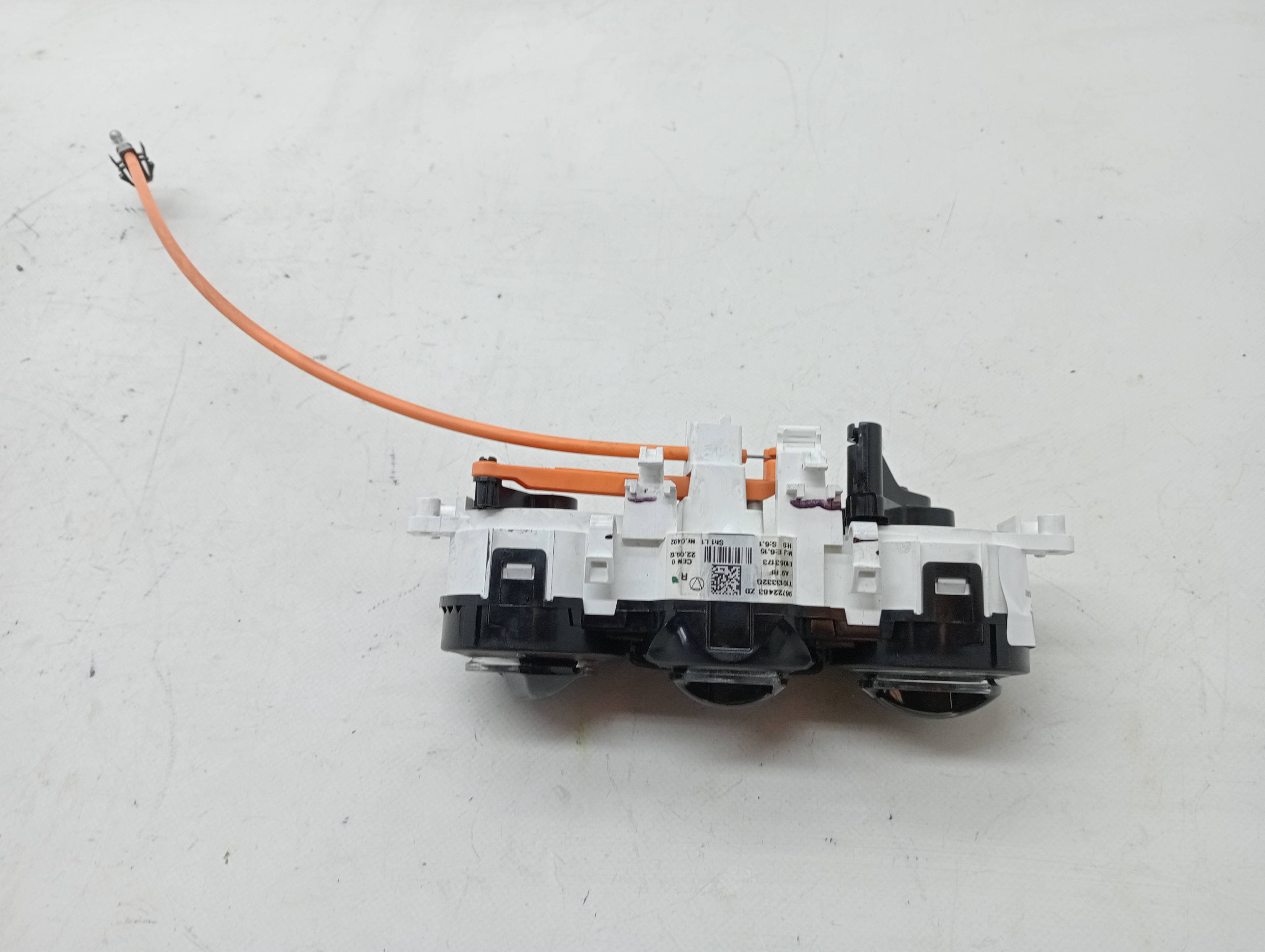 Recambio PEUGEOT 208 ref. 96722483ZD 4