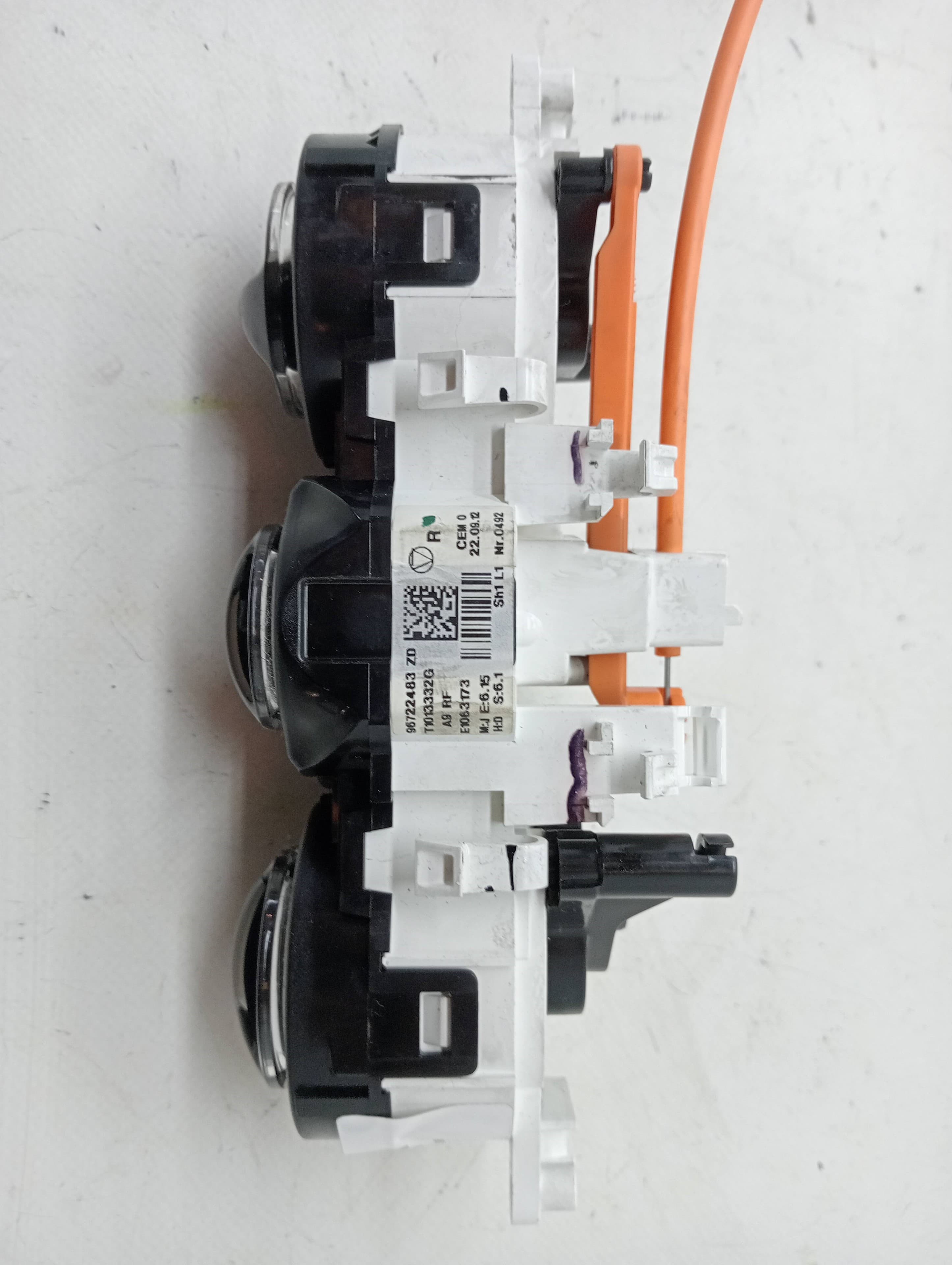 Recambio PEUGEOT 208 ref. 96722483ZD 3