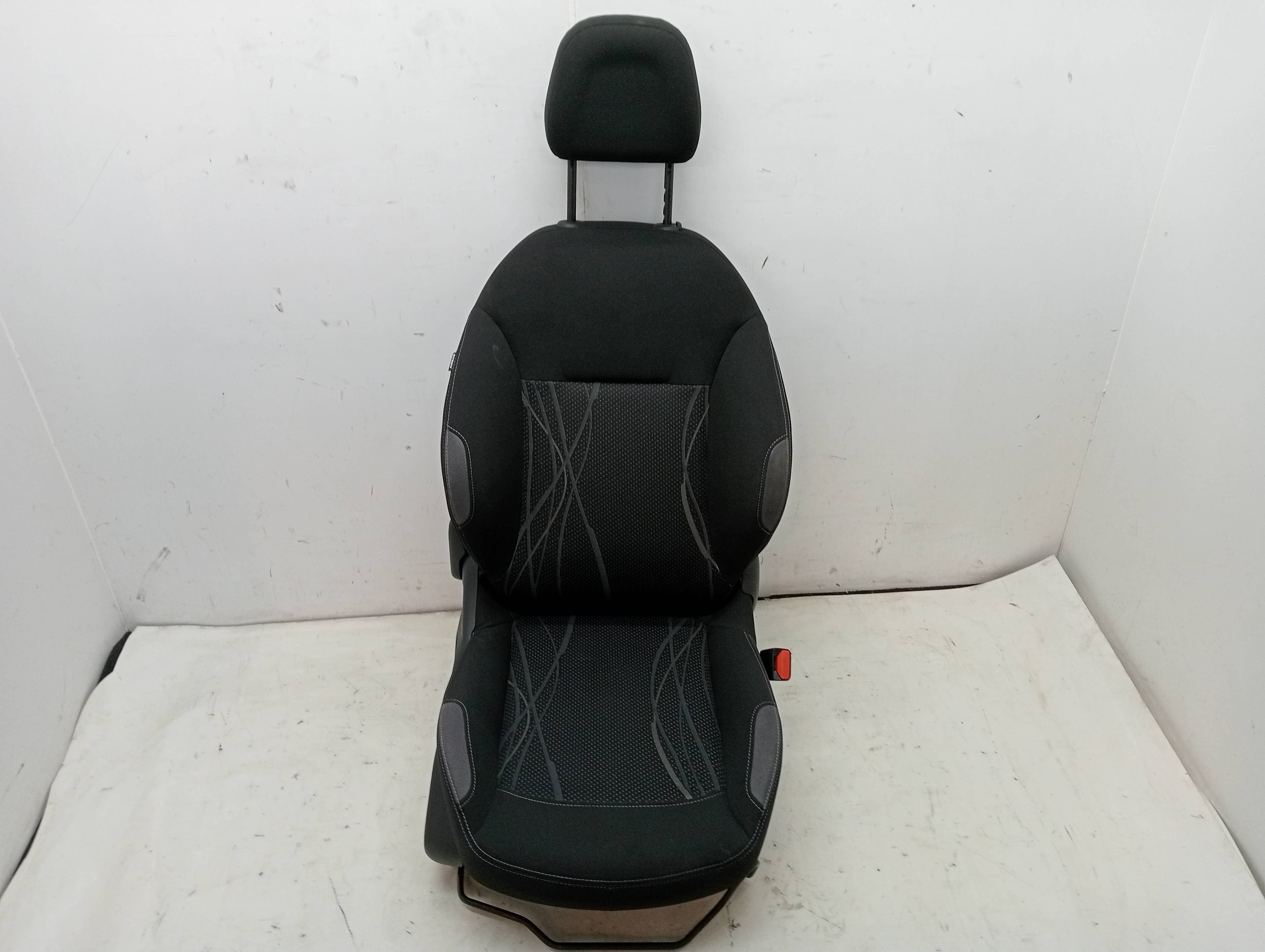 Asiento delantero derecho PEUGEOT 208
