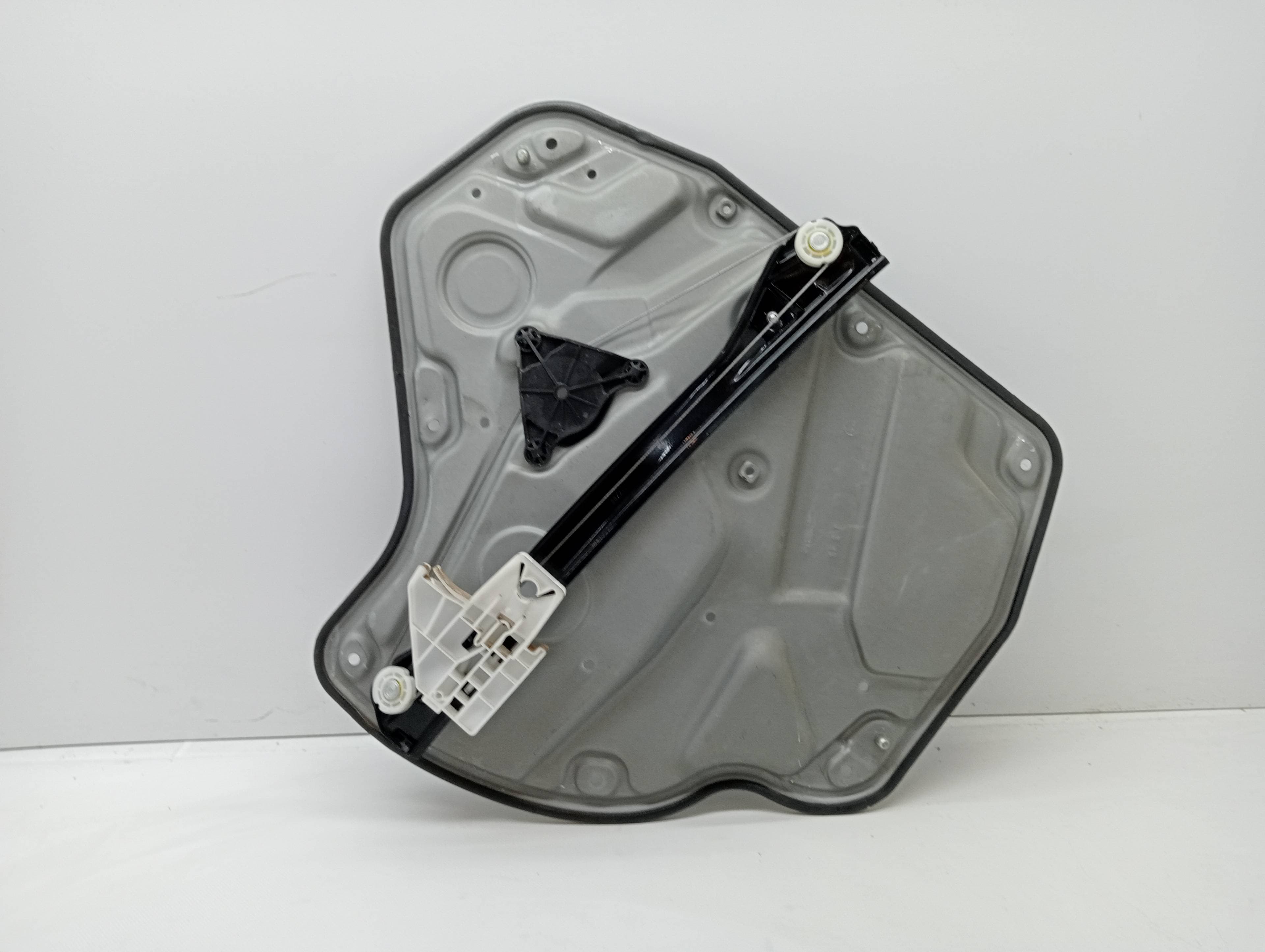Elevalunas trasero izquierdo SKODA OCTAVIA COMBI (5E5) 2