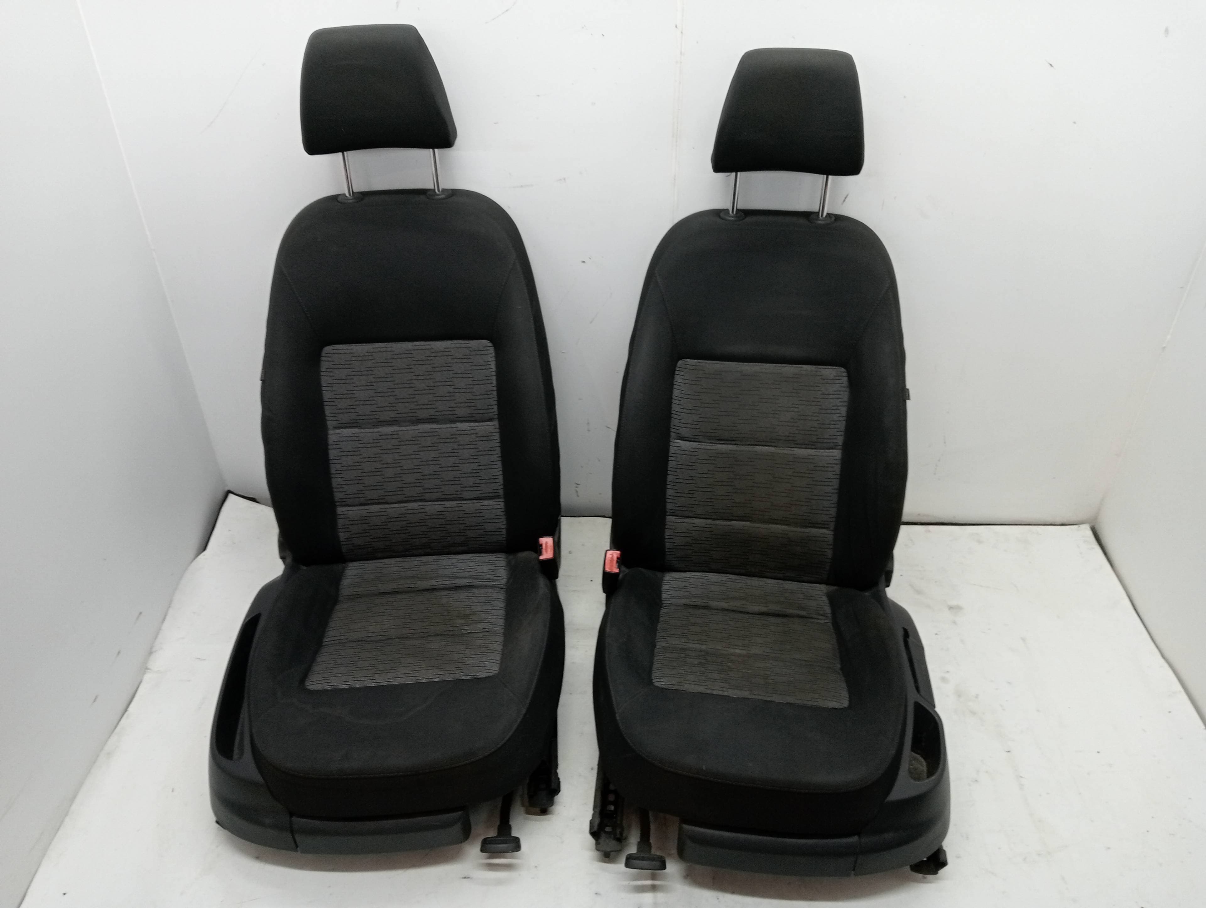 Juego asientos completo SKODA OCTAVIA COMBI (5E5)