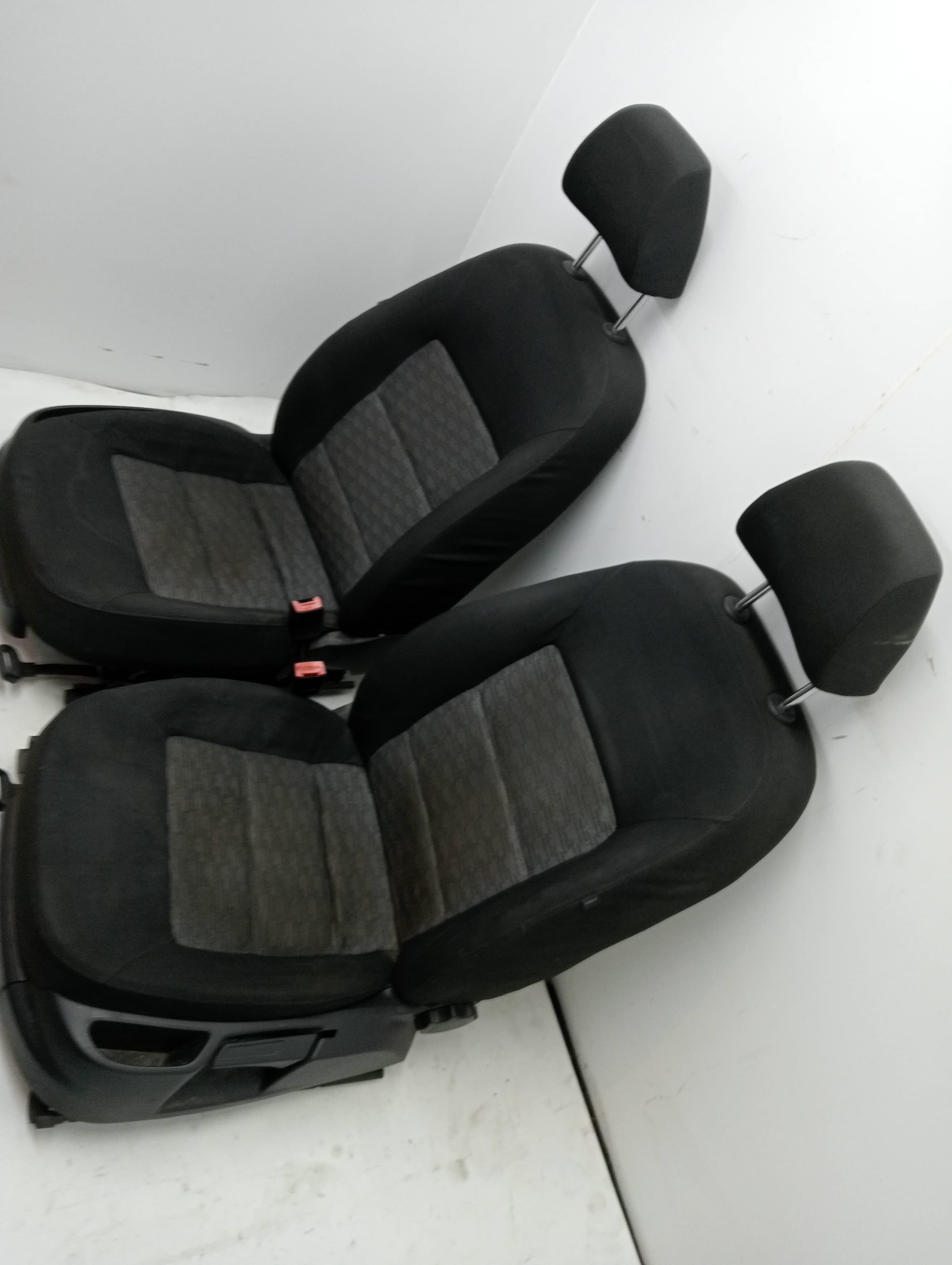 Juego asientos completo SKODA OCTAVIA COMBI (5E5) 5