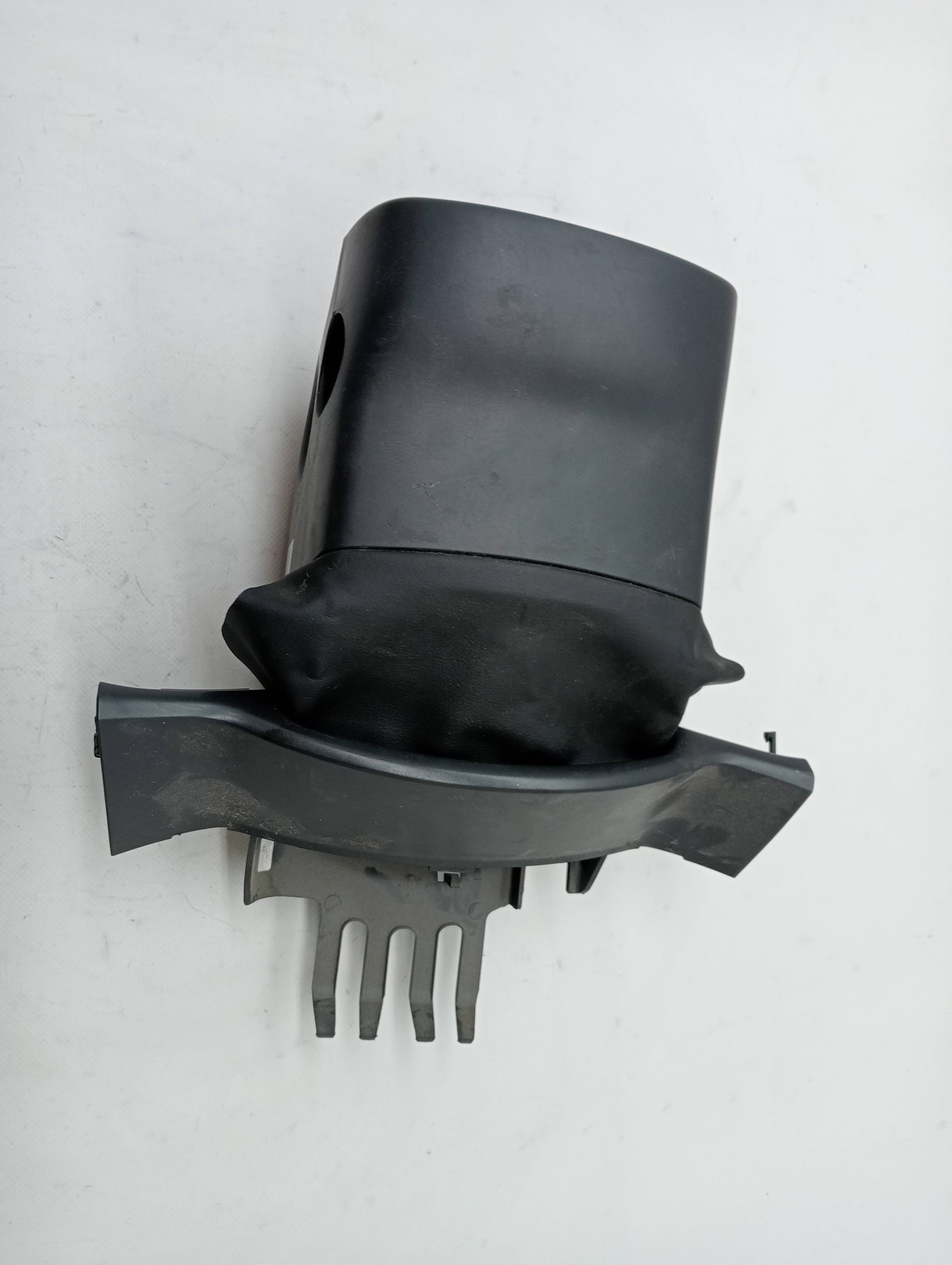 Plastico SKODA OCTAVIA COMBI (5E5) 3