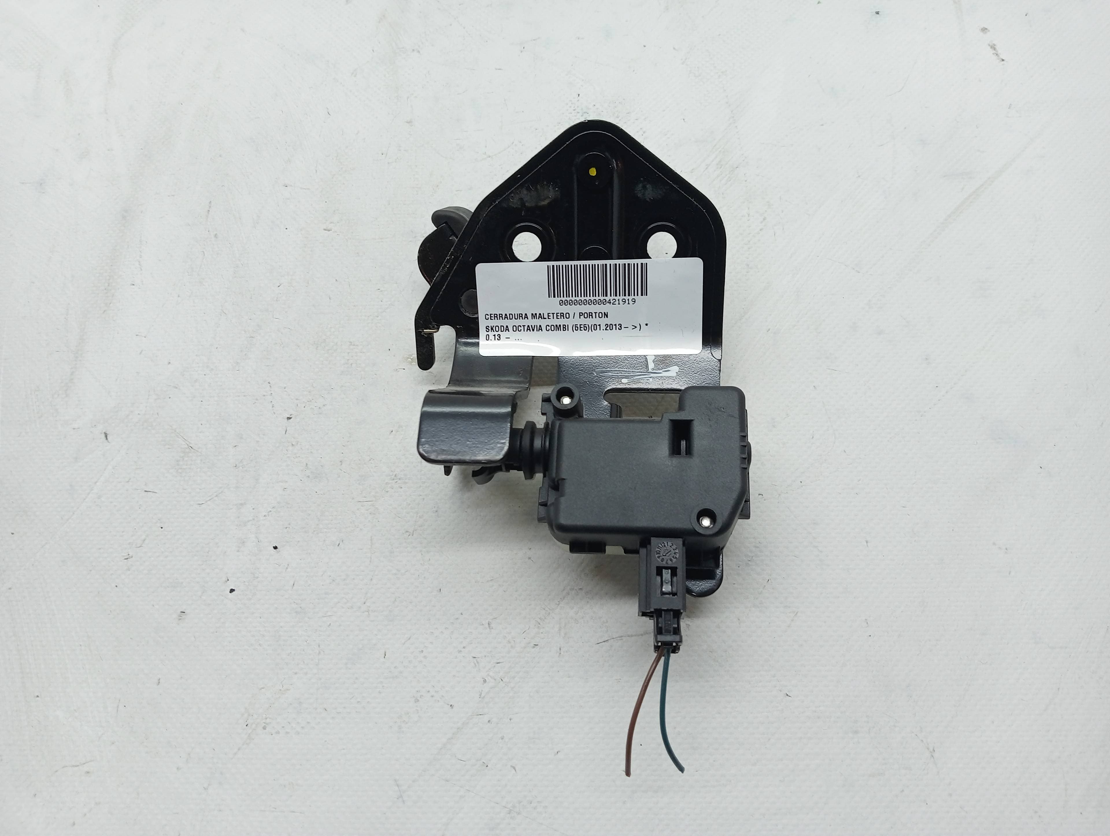 Cerradura maletero / porton SKODA OCTAVIA COMBI (5E5)