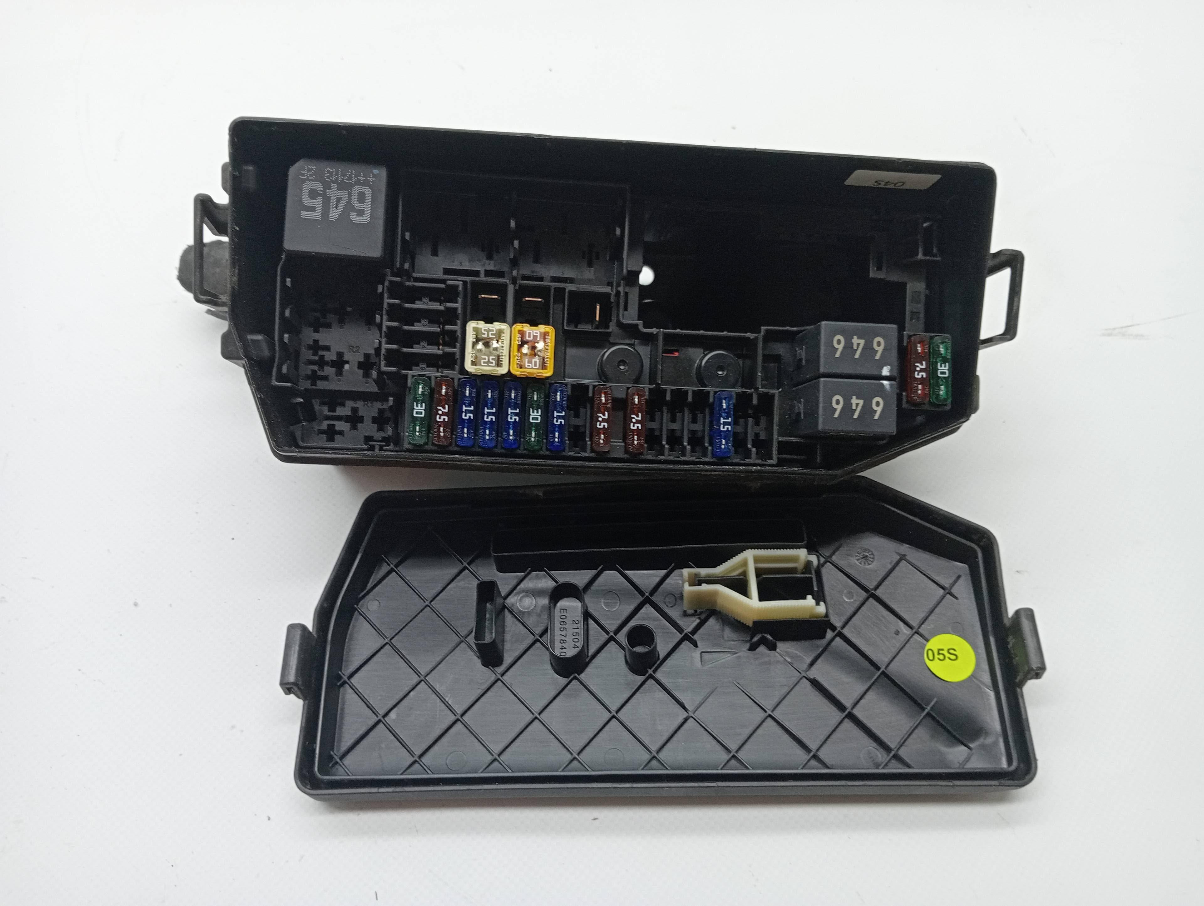 Caja reles / fusibles SEAT IBIZA SC (6P5) 2