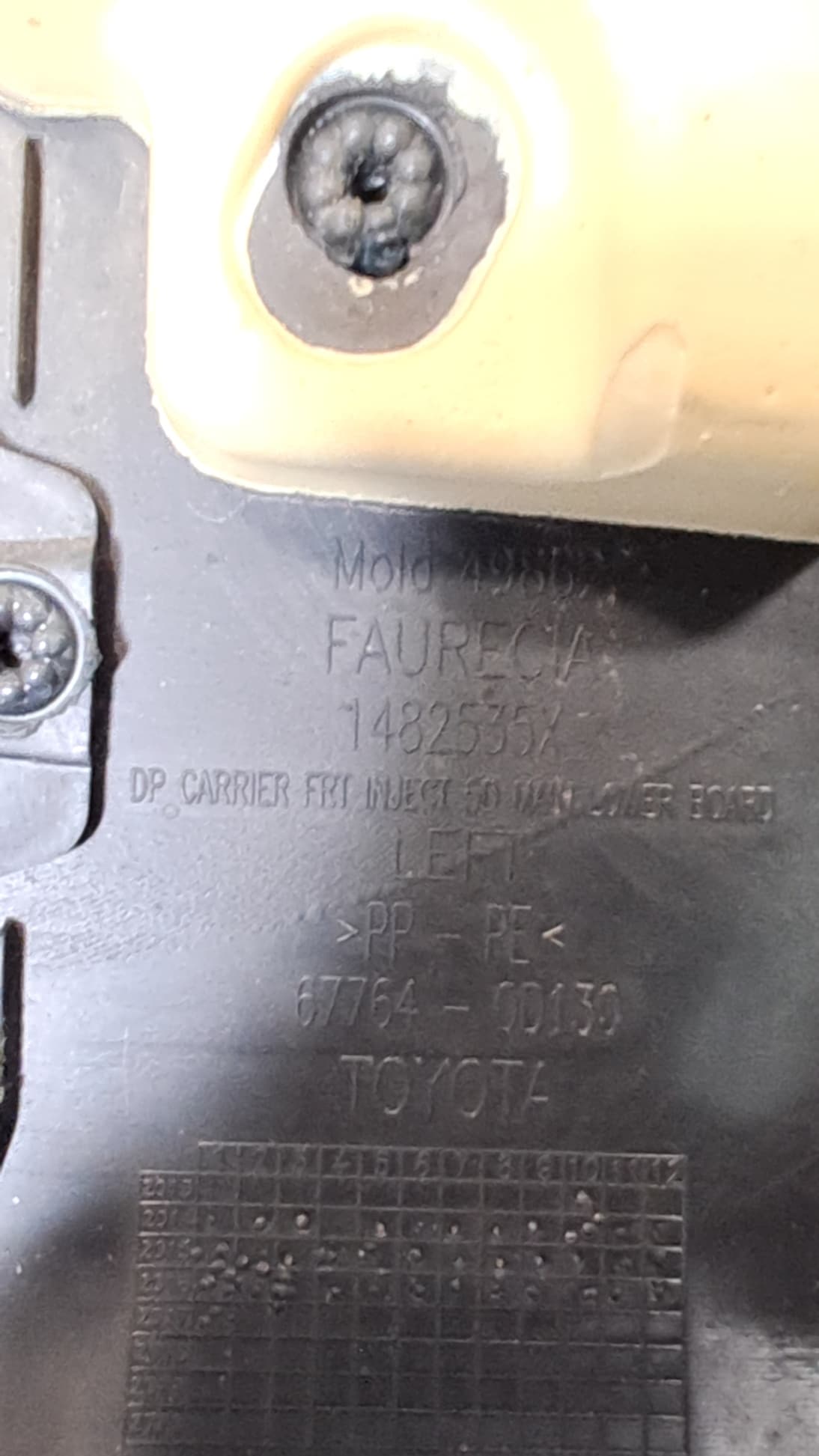 Recambio TOYOTA YARIS ref. 6711252200 2