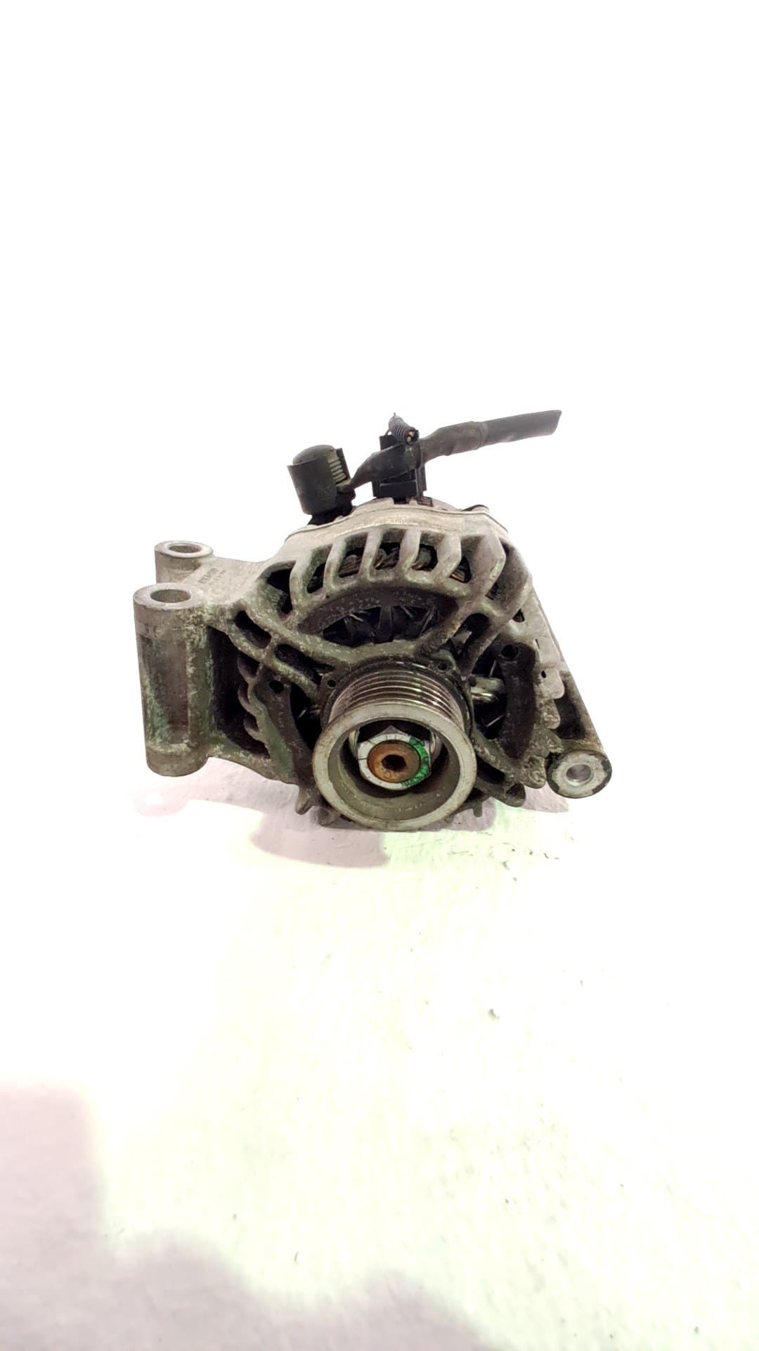 Alternador FORD FOCUS BERLINA (CAP)