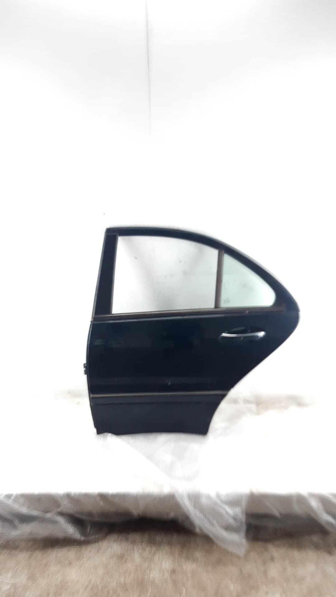Puerta trasera izquierda MERCEDES-BENZ CLASE C (W203) BERLINA