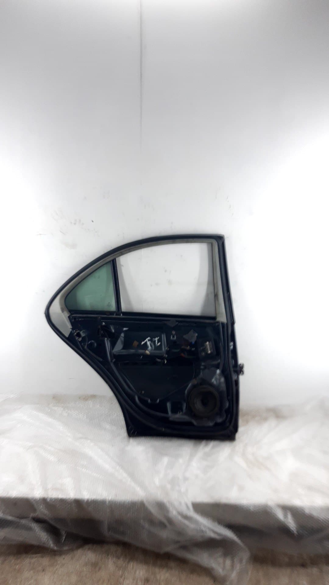 Puerta trasera izquierda MERCEDES-BENZ CLASE C (W203) BERLINA 2