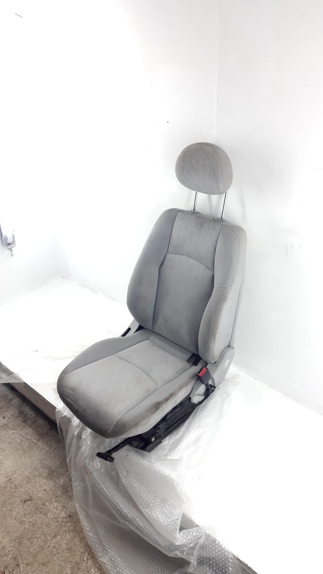 Asiento delantero derecho MERCEDES-BENZ CLASE C (W203) BERLINA 2