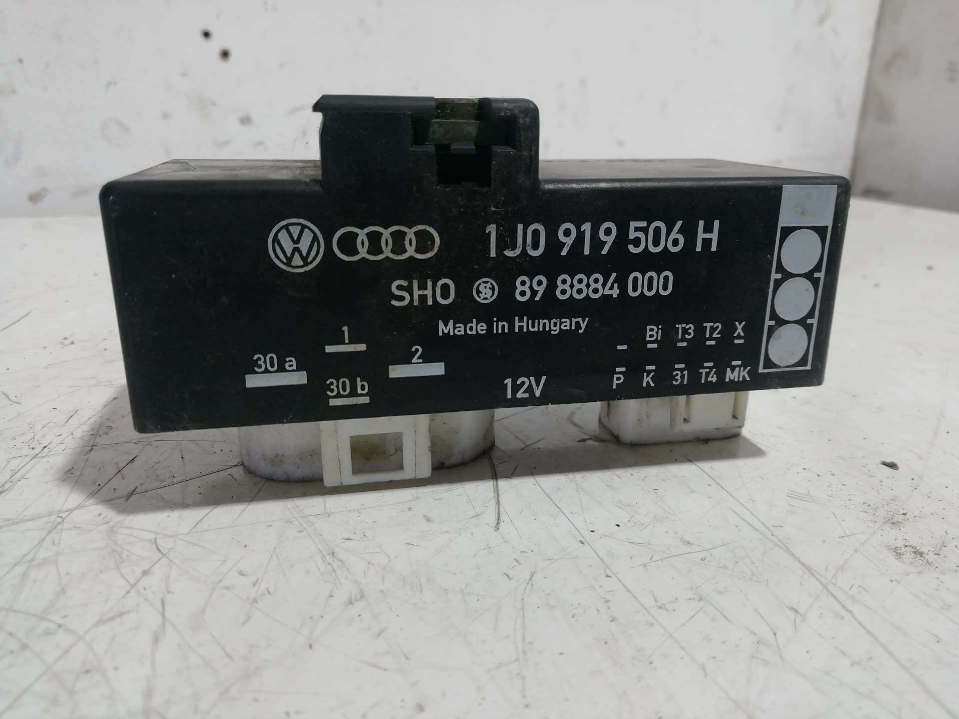 Caja precalentamiento SKODA OCTAVIA BERLINA (1U2)