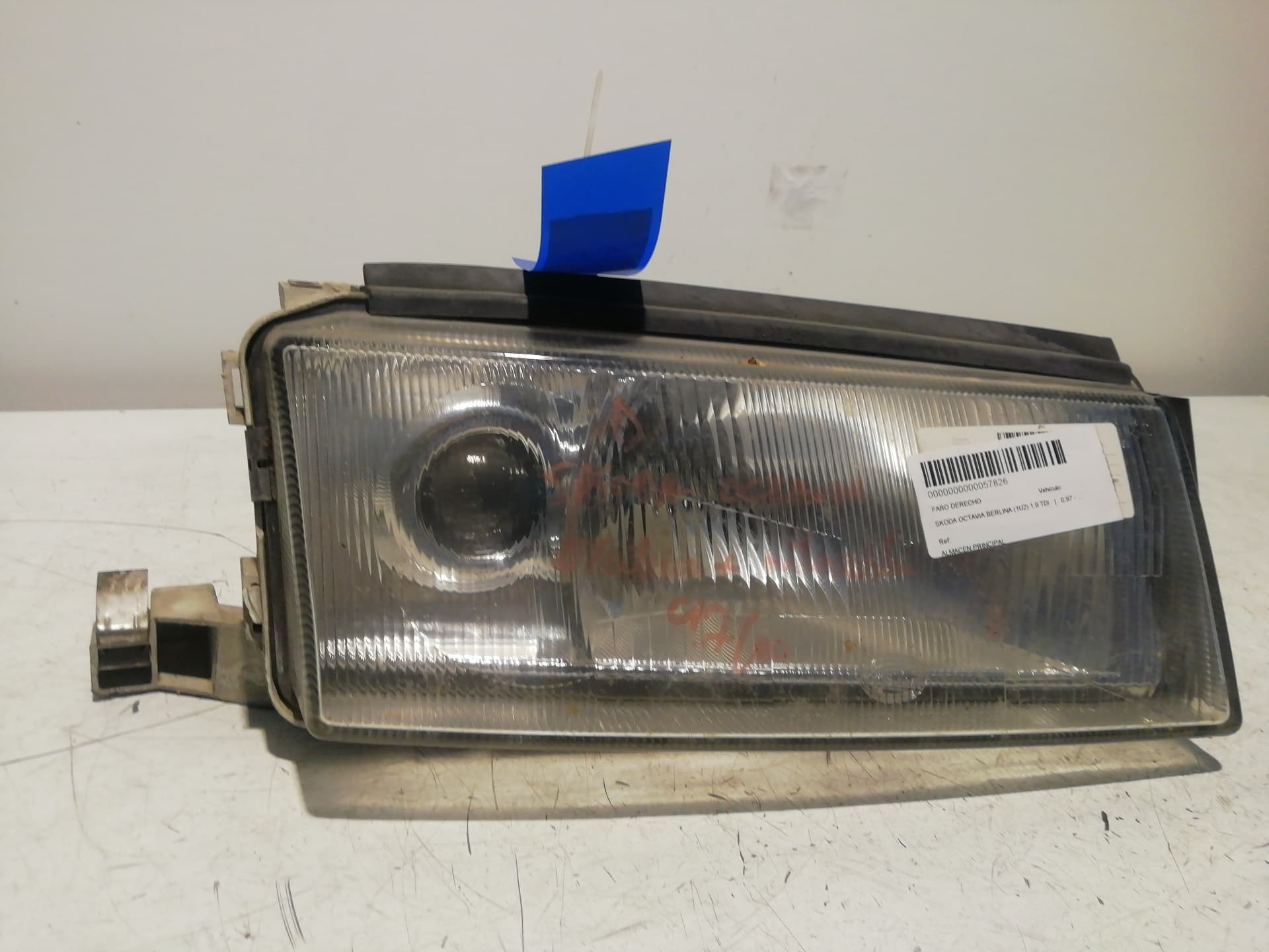 Faro derecho SKODA OCTAVIA BERLINA (1U2)