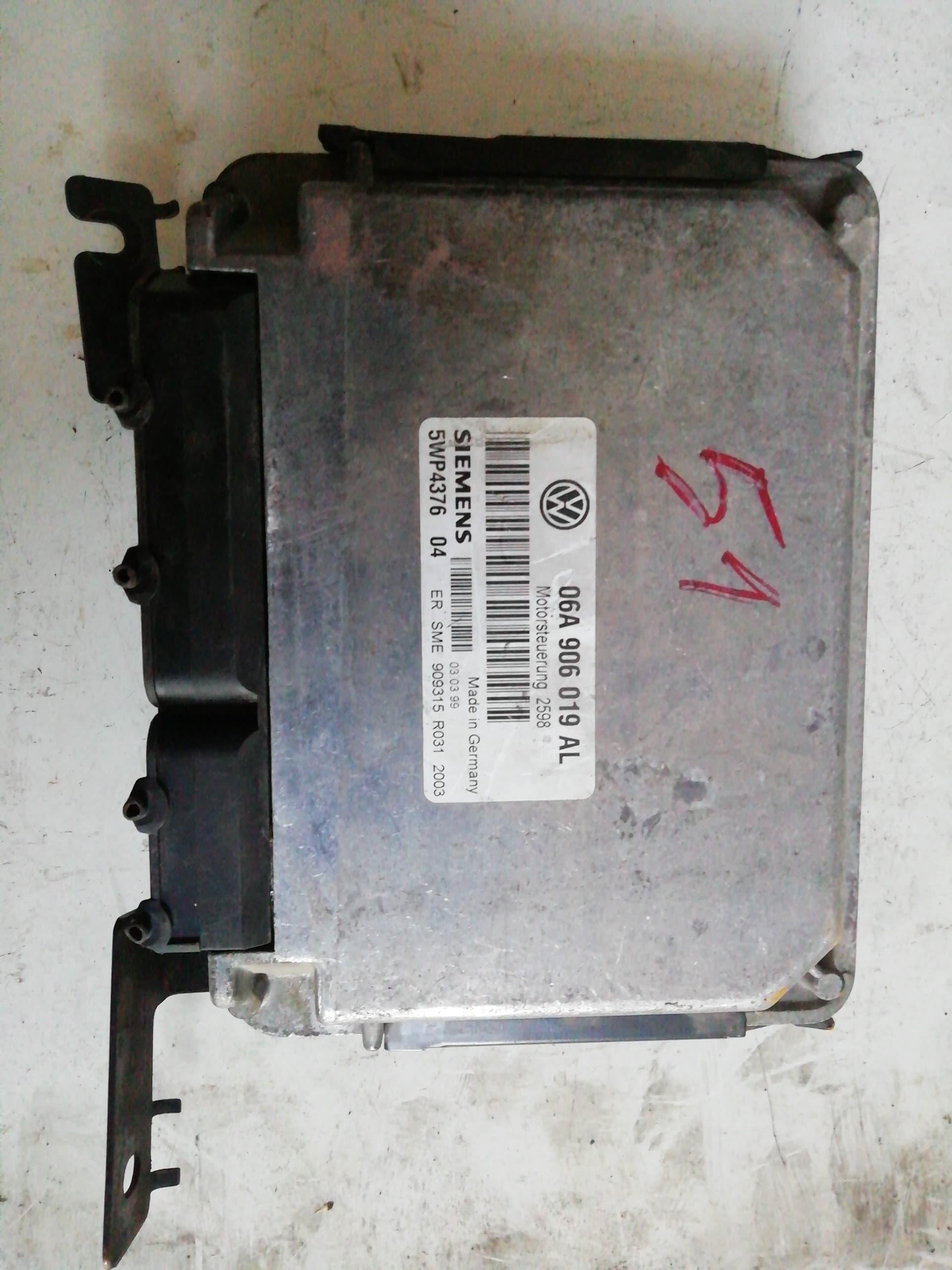 Centralita motor uce SKODA OCTAVIA BERLINA (1U2)