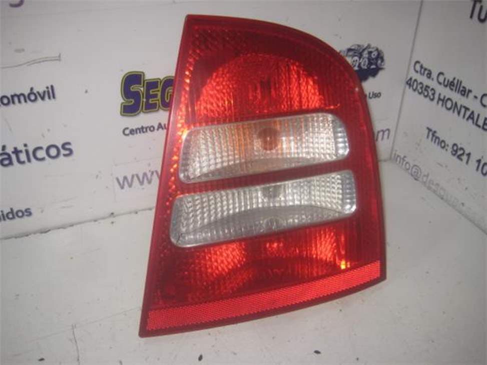 Piloto trasero derecho SKODA OCTAVIA BERLINA (1U2)