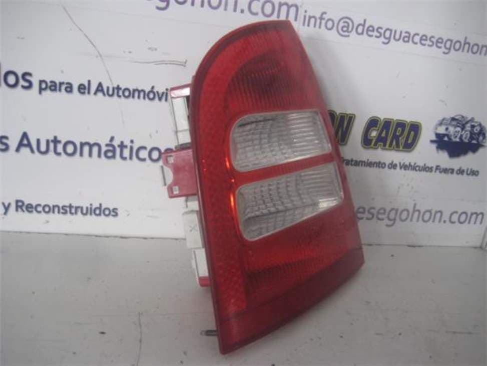 Piloto trasero izquierdo SKODA OCTAVIA BERLINA (1U2) 3
