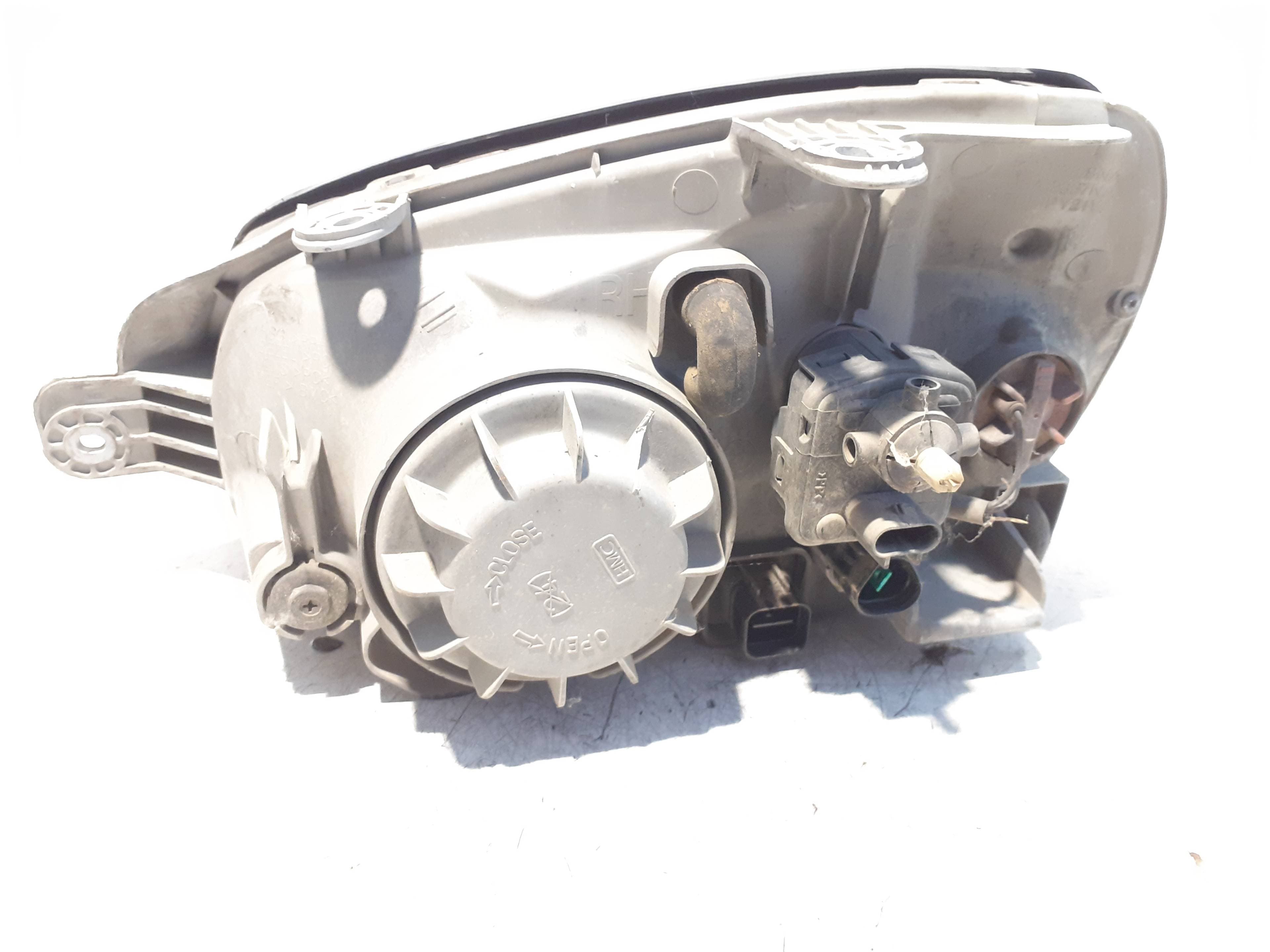 Faro derecho HYUNDAI SANTA FE (SM) 2