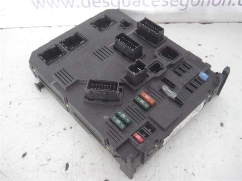 Caja reles / fusibles PEUGEOT 206+ 3