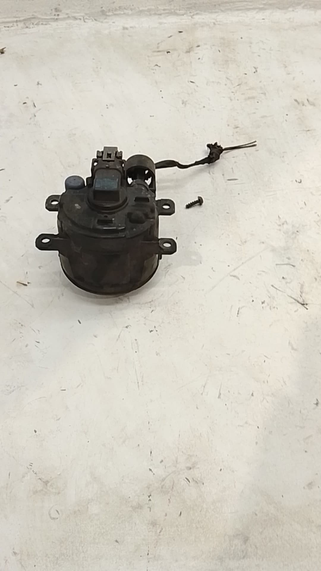 Faro antiniebla izquierdo FORD GRAND TOURNEO CONNECT 2