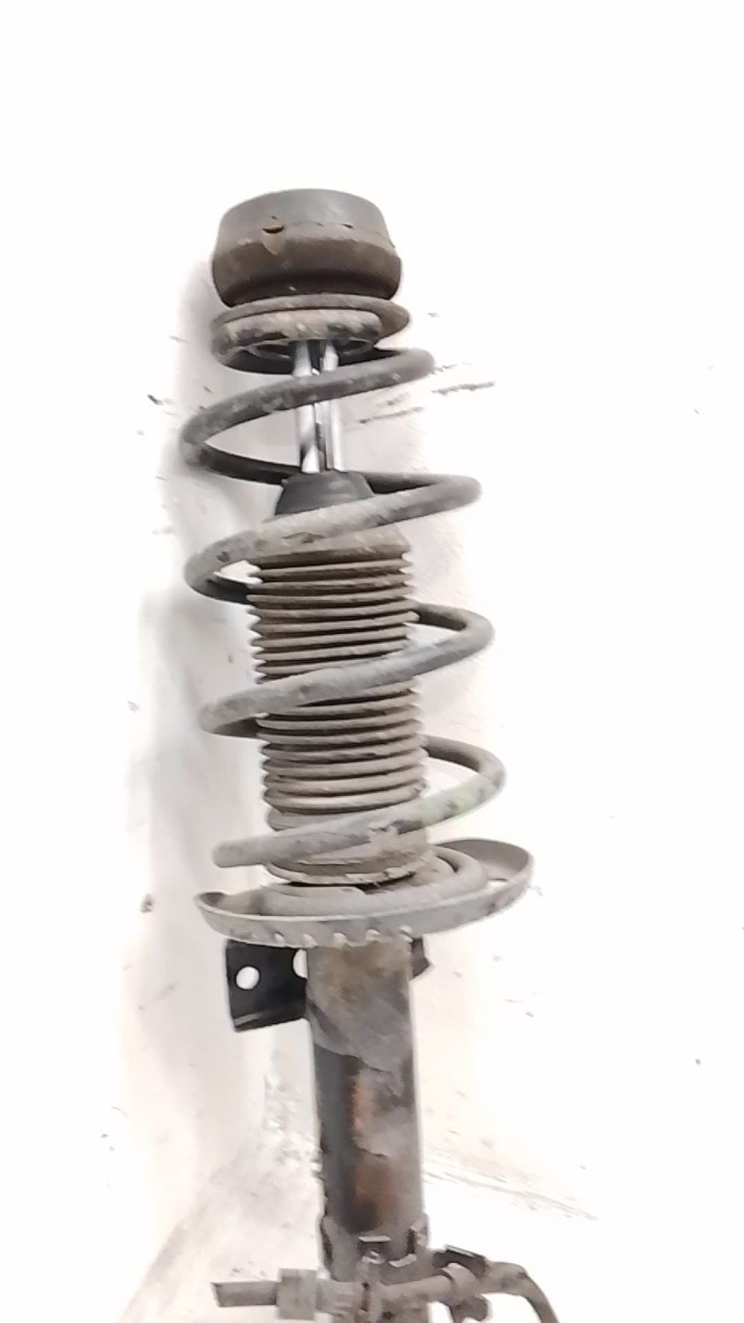 Amortiguador delantero derecho VOLKSWAGEN POLO (6R1) 2
