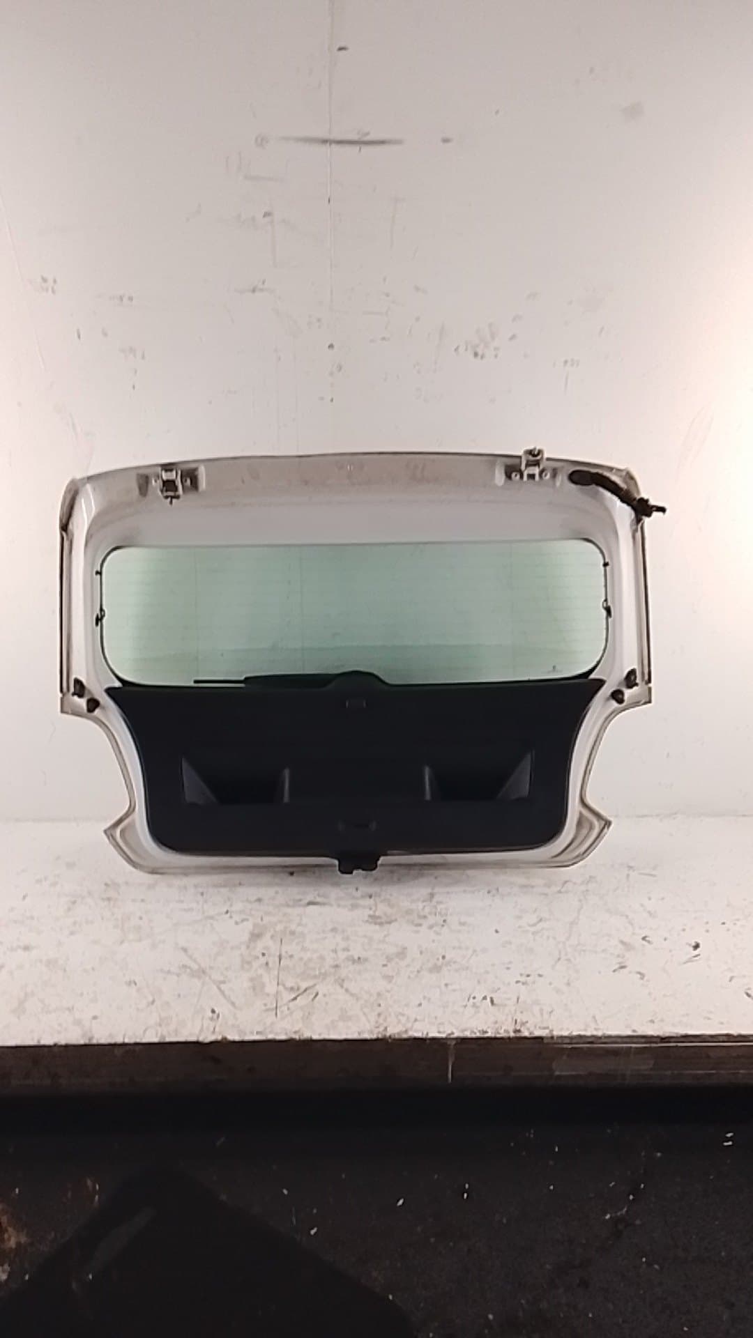 Porton trasero VOLKSWAGEN POLO (6R1) 2